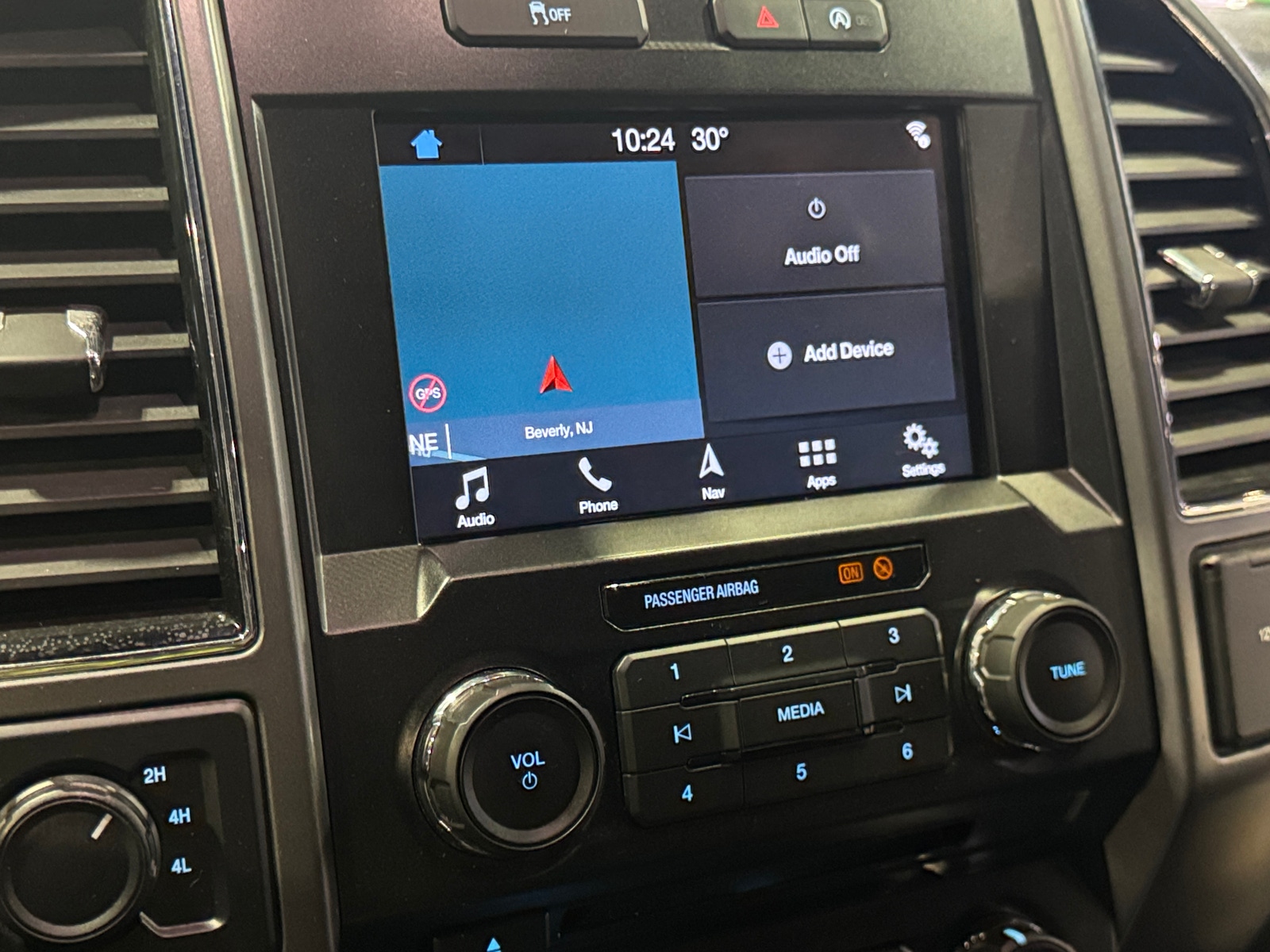 Thumbnail: 2018 Ford Econoline - 4