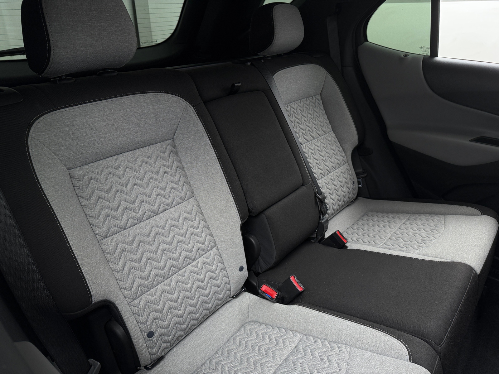 Thumbnail: 2023 Chevrolet Equinox - 6