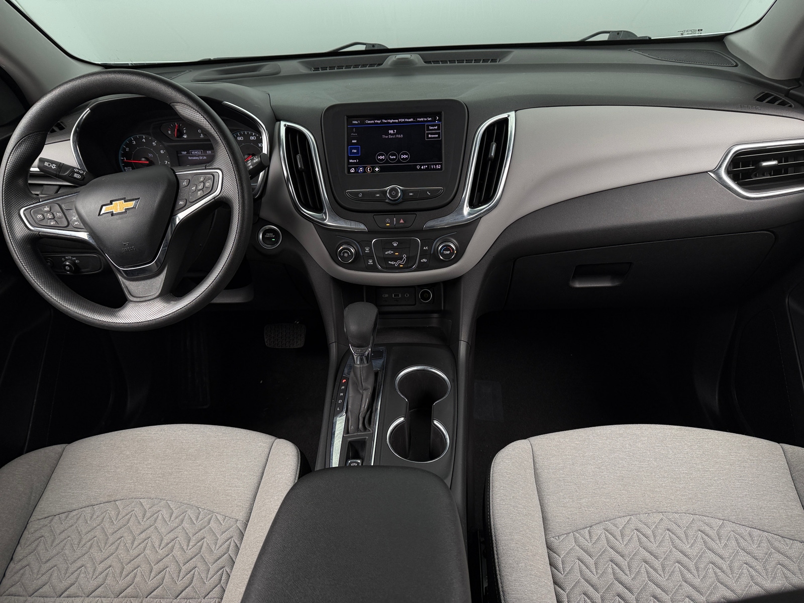 Thumbnail: 2023 Chevrolet Equinox - 3