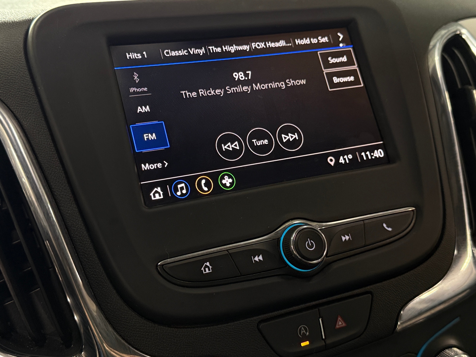 Thumbnail: 2023 Chevrolet Equinox - 4