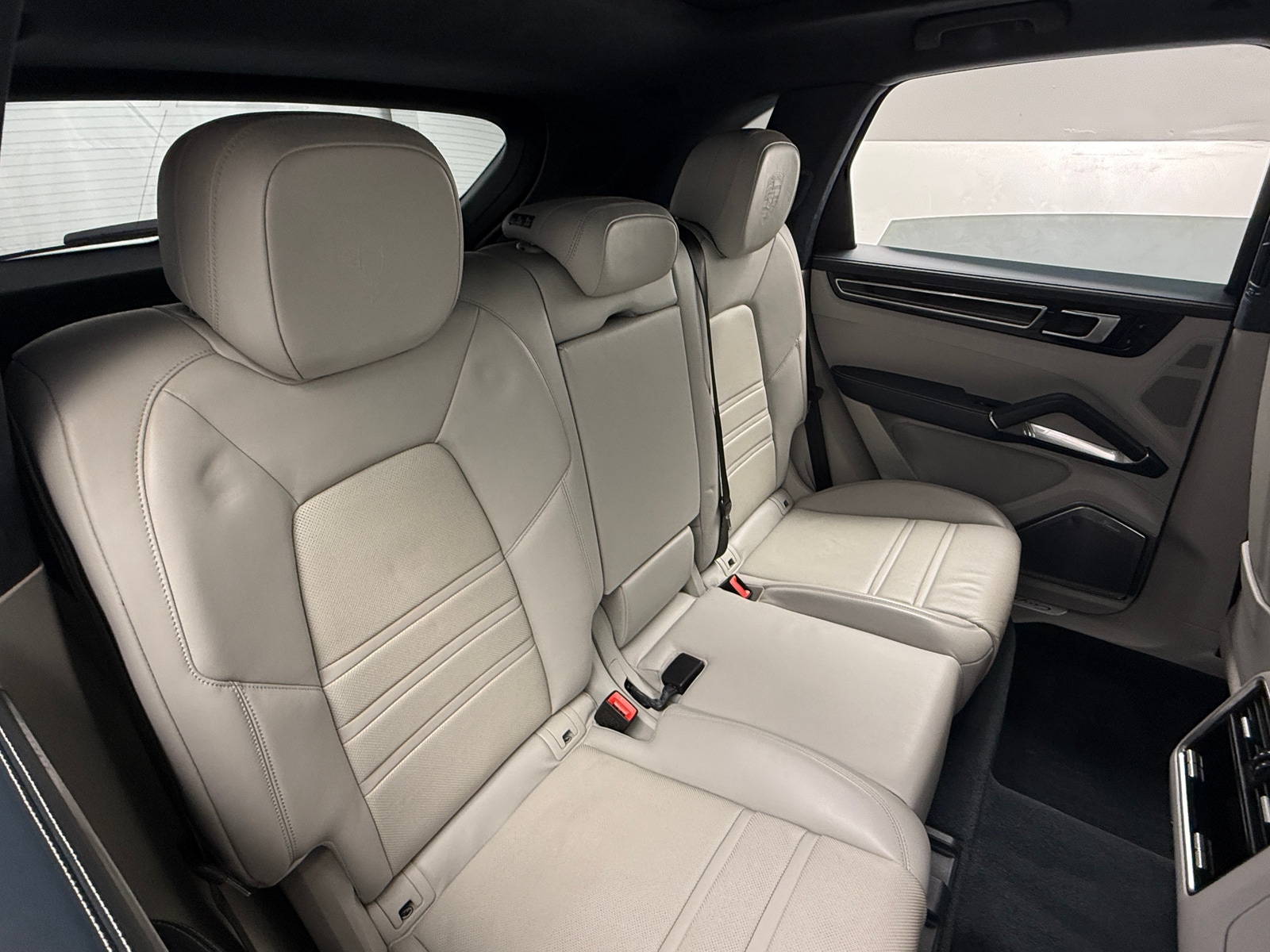 Thumbnail: 2019 Porsche Cayenne - 5