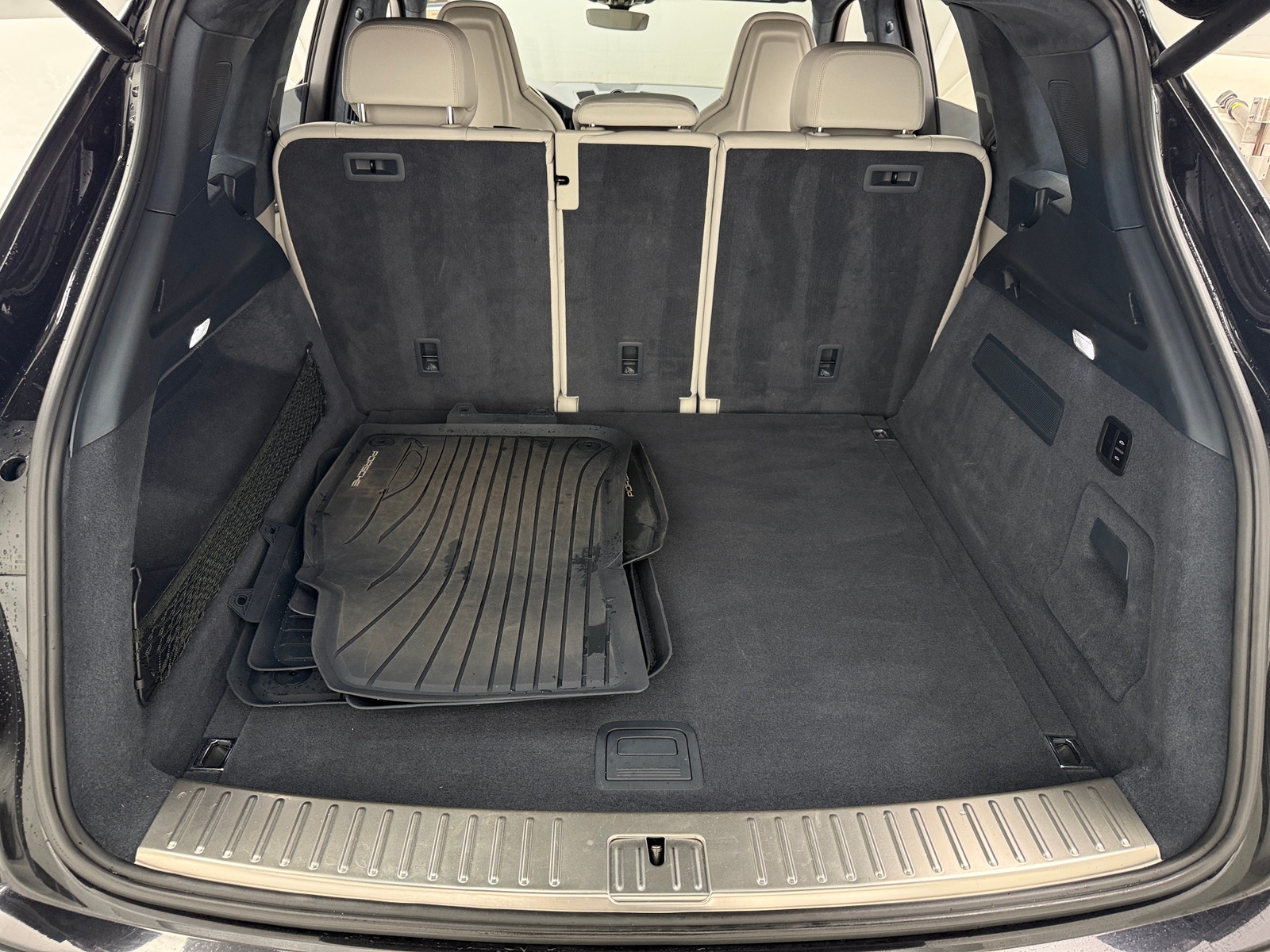 Thumbnail: 2019 Porsche Cayenne - 6