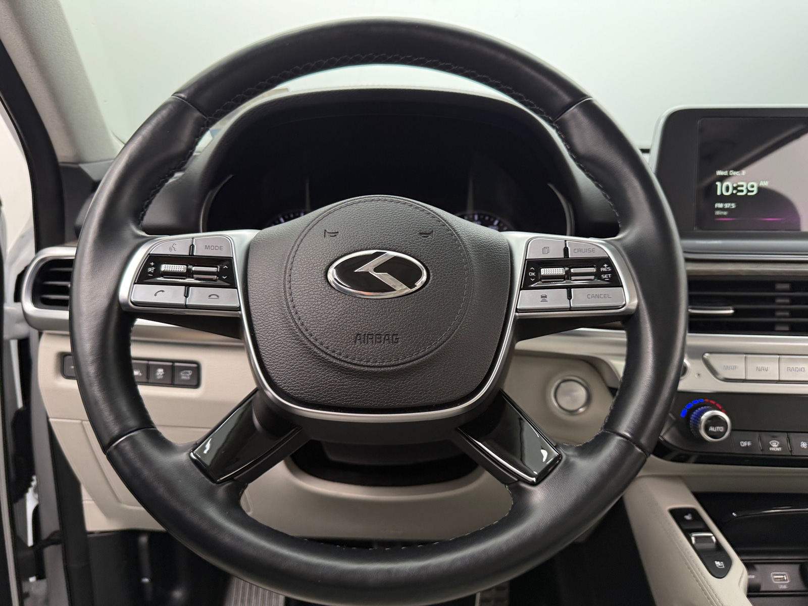 Thumbnail: 2020 Kia Telluride - 4