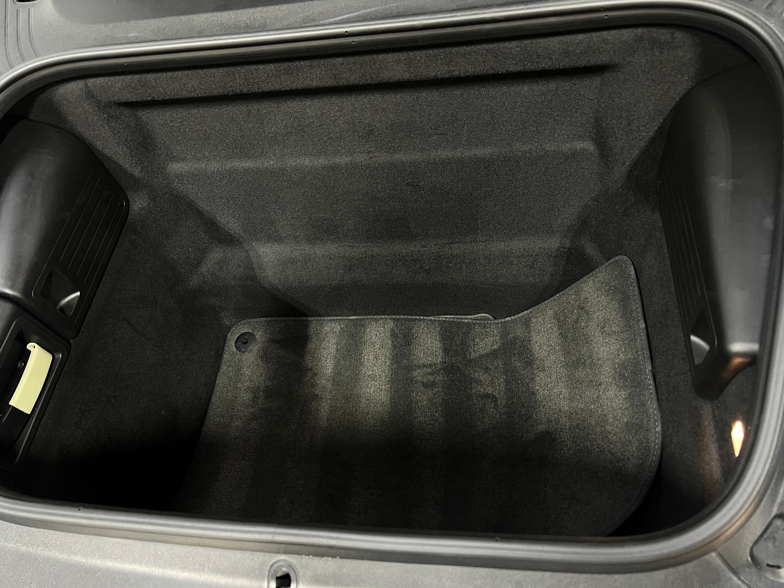 Thumbnail: 2012 Porsche 911 - 4