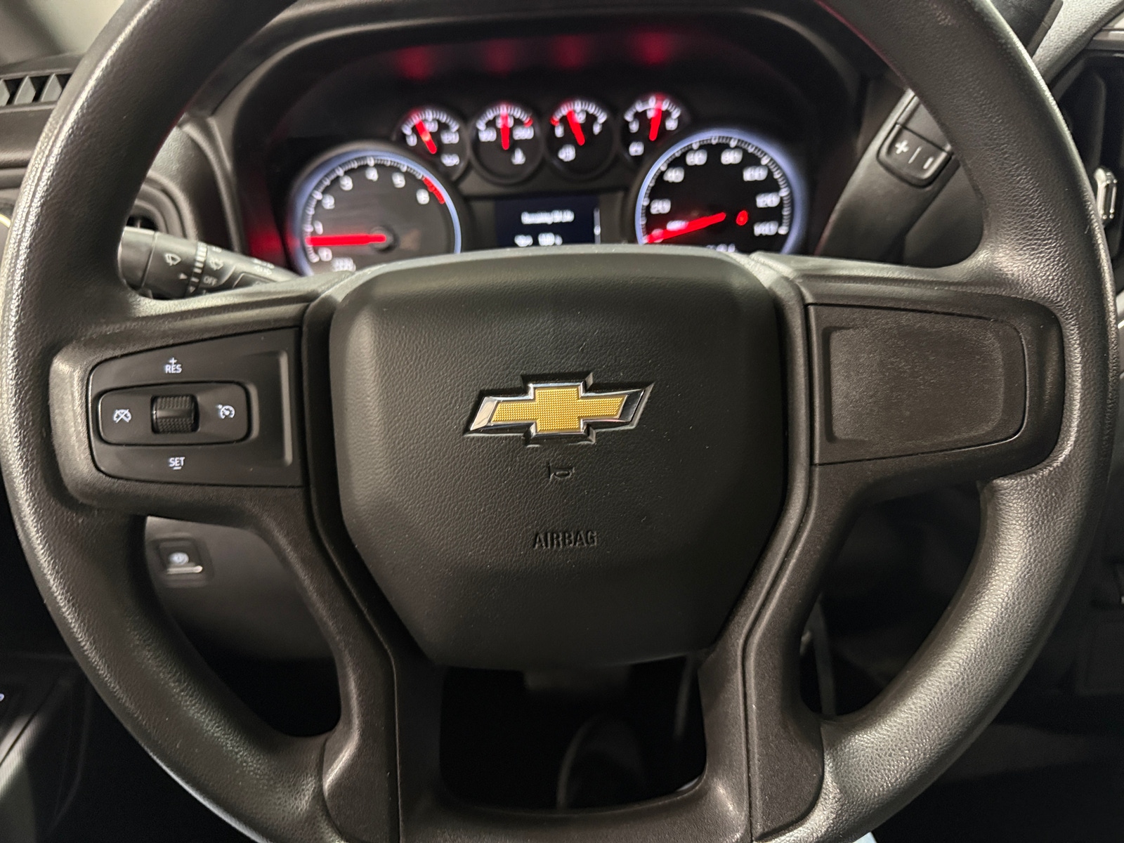 Thumbnail: 2021 Chevrolet Silverado 1500 - 5