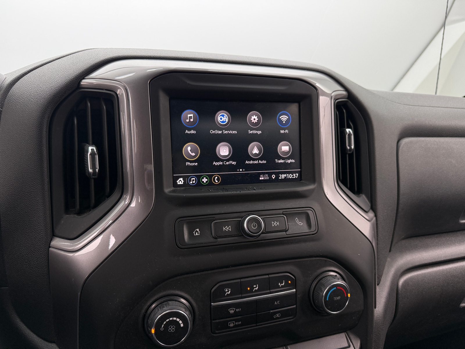 Thumbnail: 2021 Chevrolet Silverado 1500 - 4