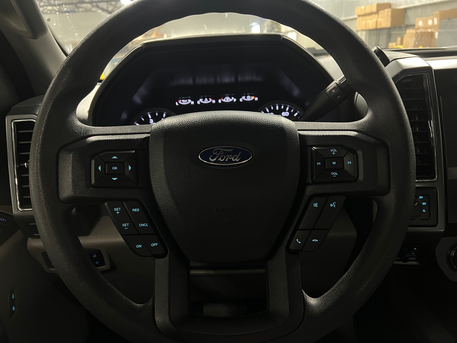 Thumbnail: 2022 Ford Econoline - 5