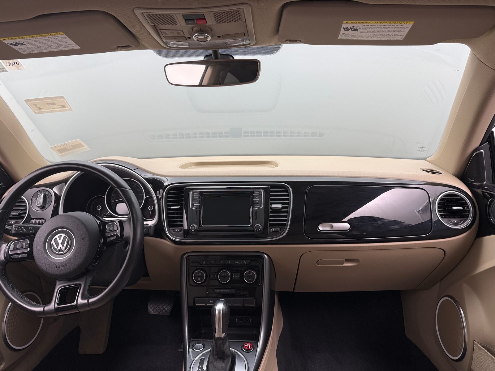 Thumbnail: 2018 Volkswagen Beetle - 2