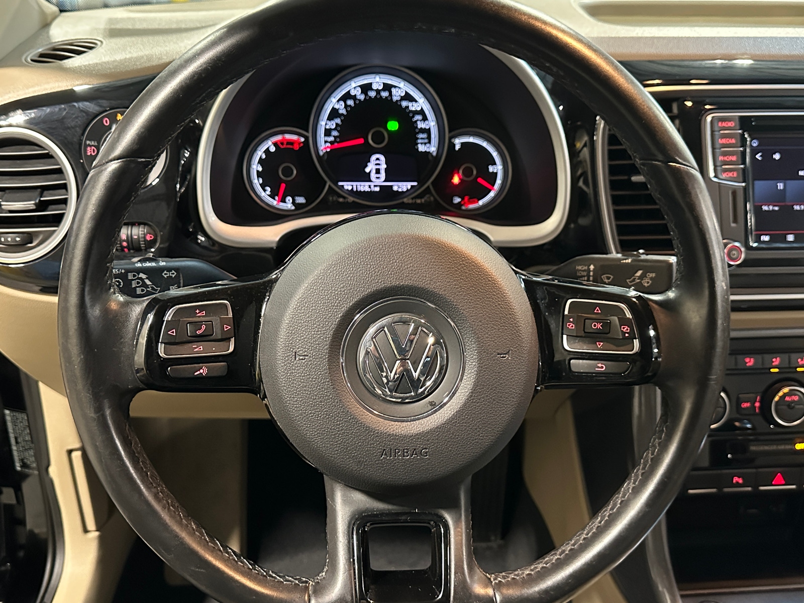 Thumbnail: 2018 Volkswagen Beetle - 4