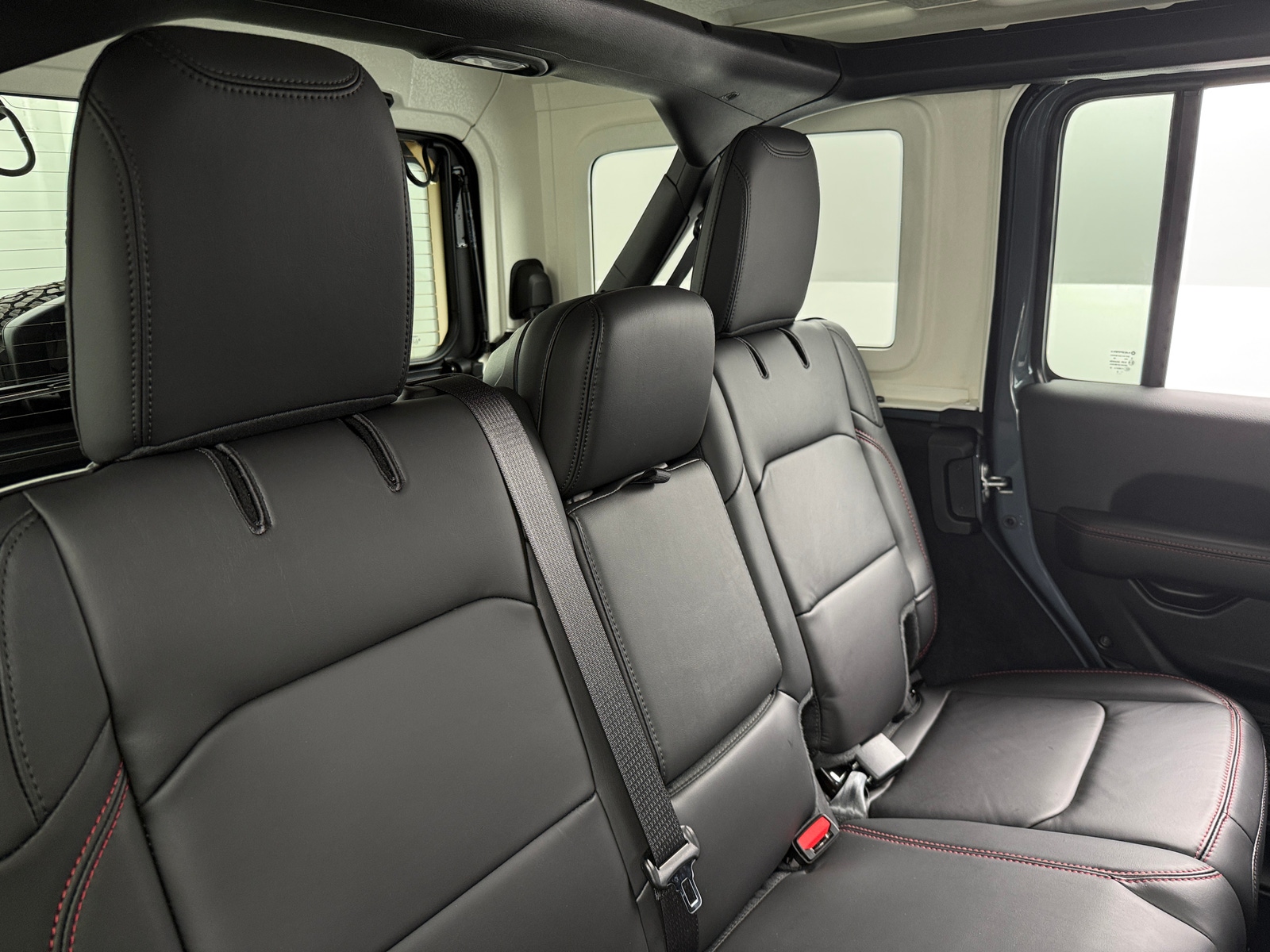 Thumbnail: 2025 Jeep Wrangler - 5