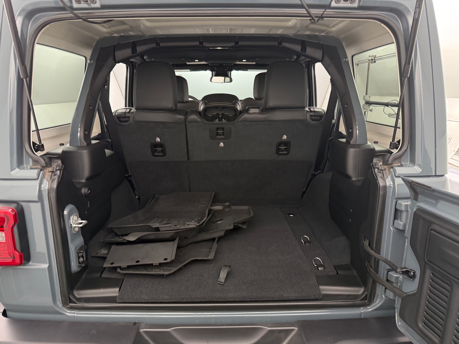 Thumbnail: 2025 Jeep Wrangler - 6