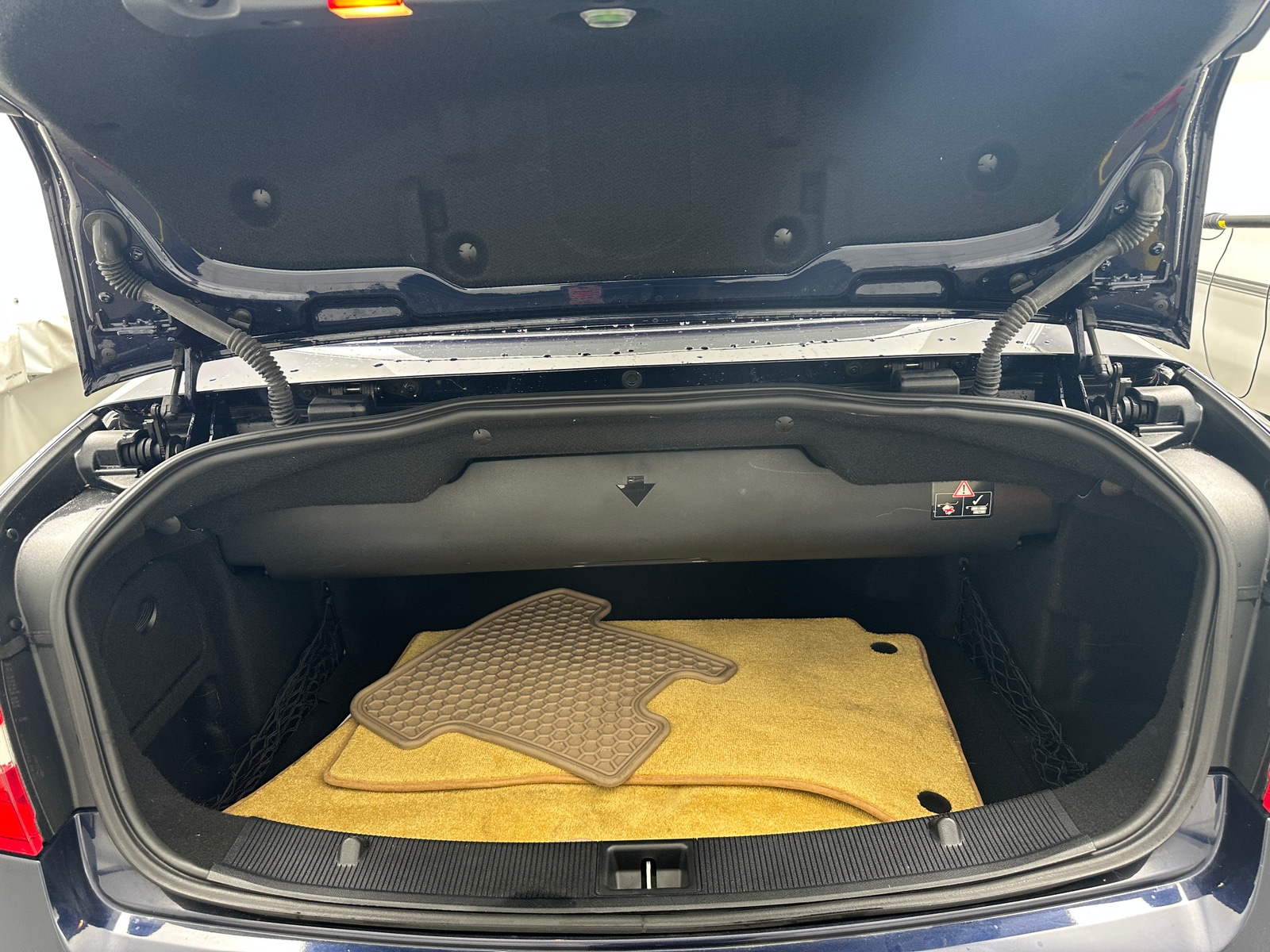 Thumbnail: 2013 Mercedes-Benz E-Class - 6