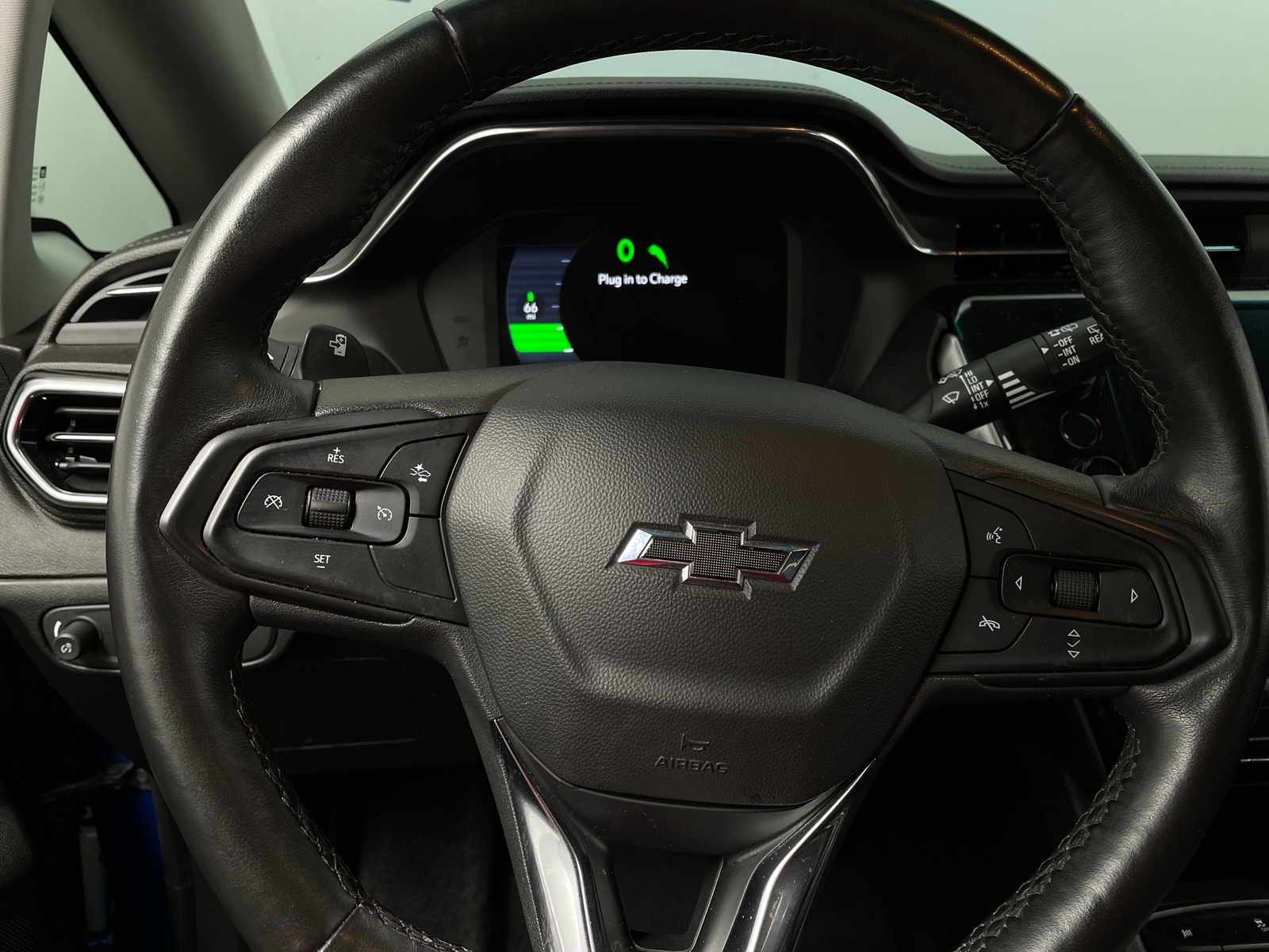 Thumbnail: 2023 Chevrolet Bolt EV - 5