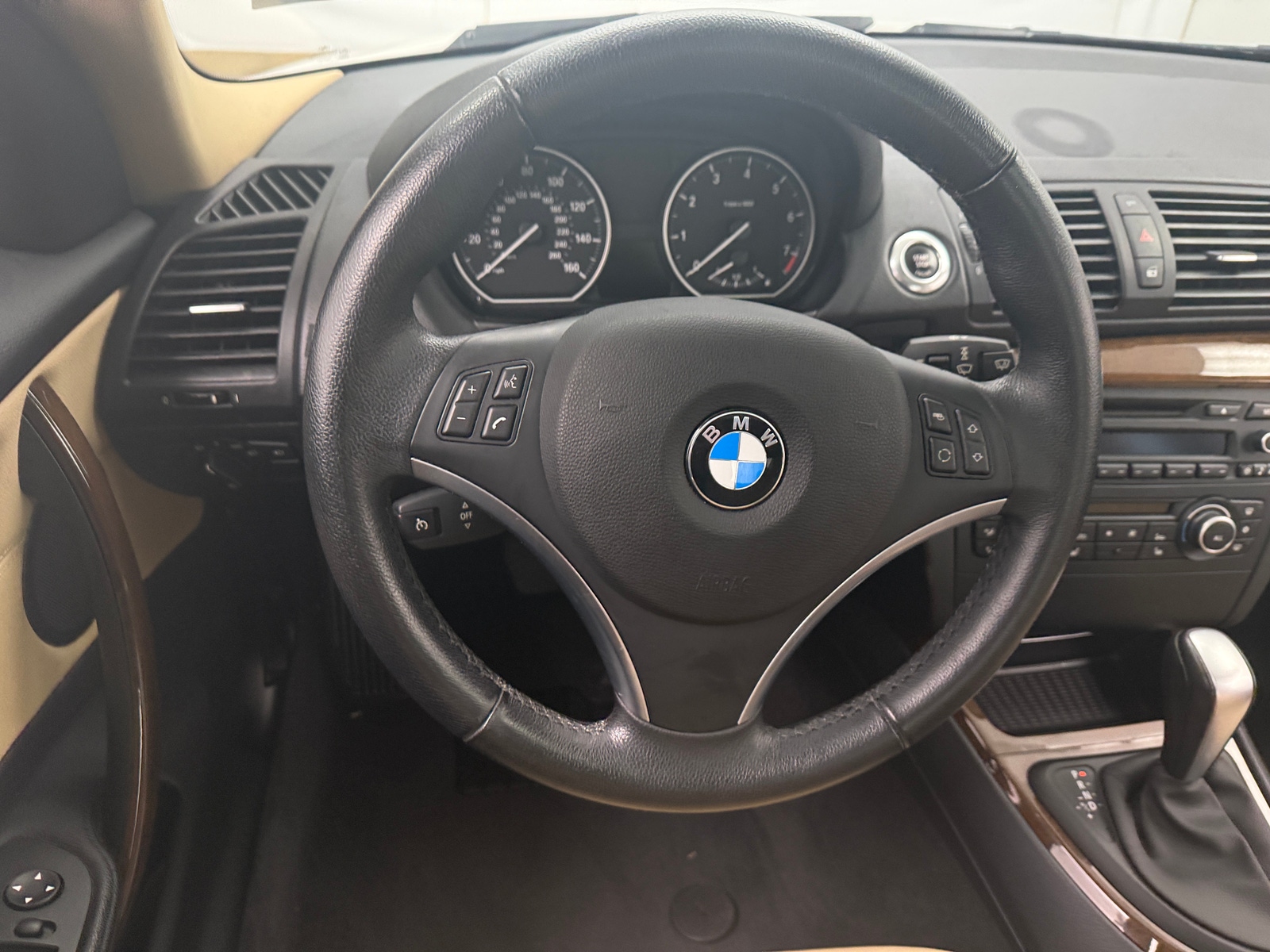 Thumbnail: 2011 BMW 1 Series - 3