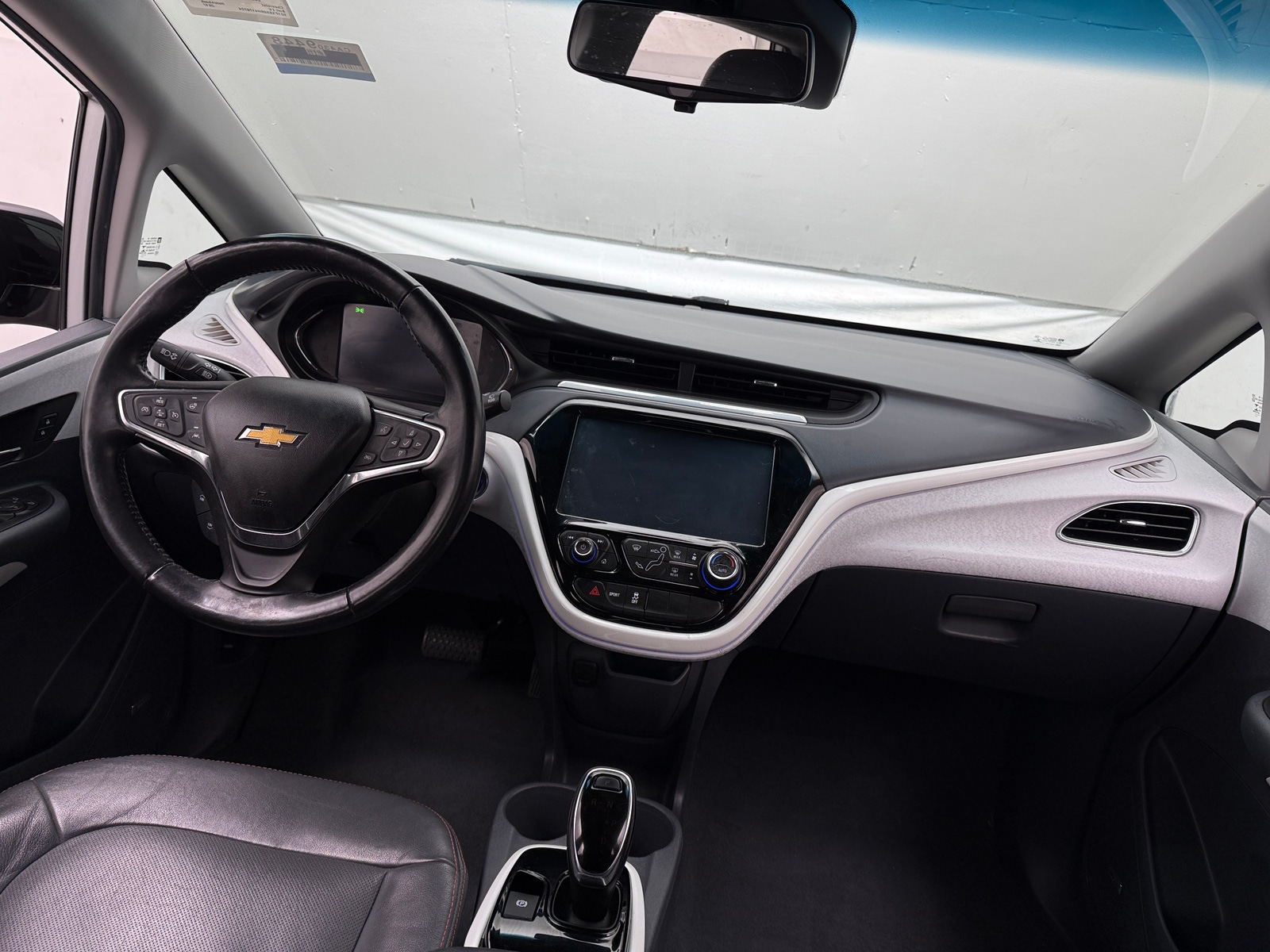 Thumbnail: 2017 Chevrolet Bolt EV - 2