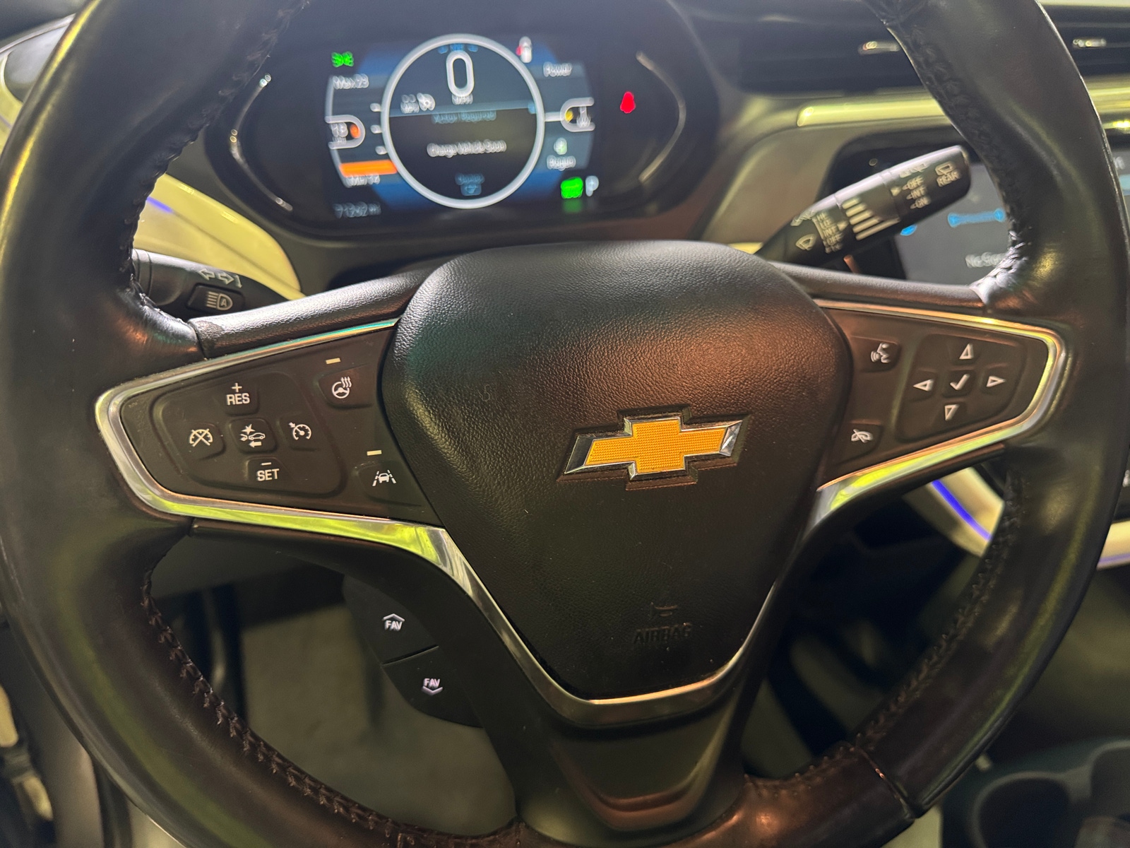 Thumbnail: 2017 Chevrolet Bolt EV - 4