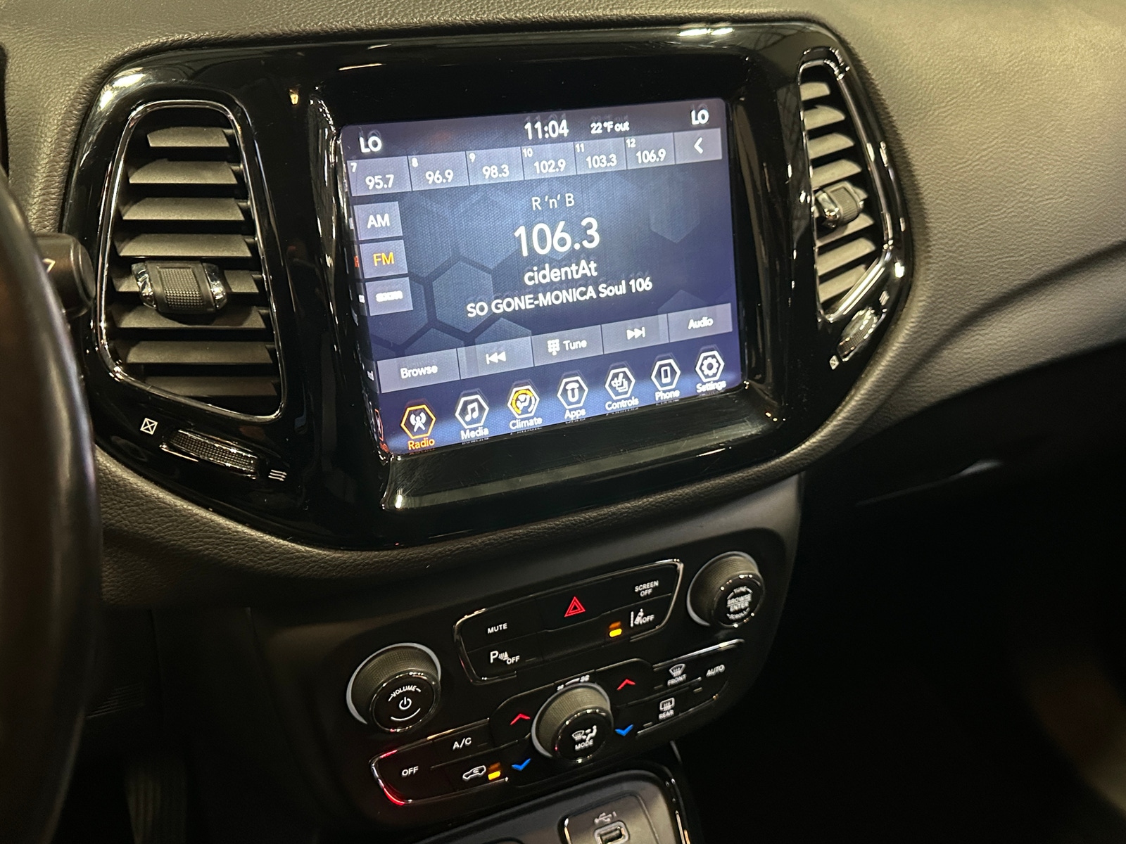 Thumbnail: 2021 Jeep Compass - 3