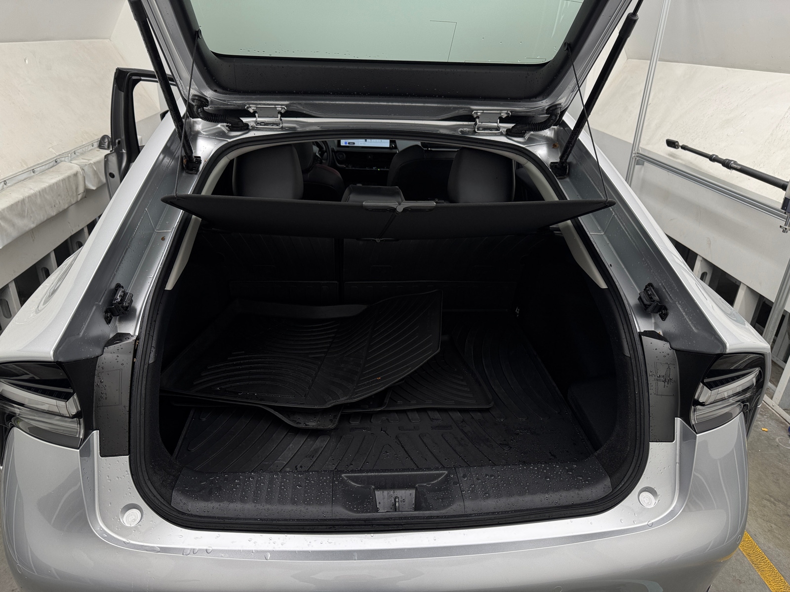 Thumbnail: 2024 Toyota Prius Prime - 6