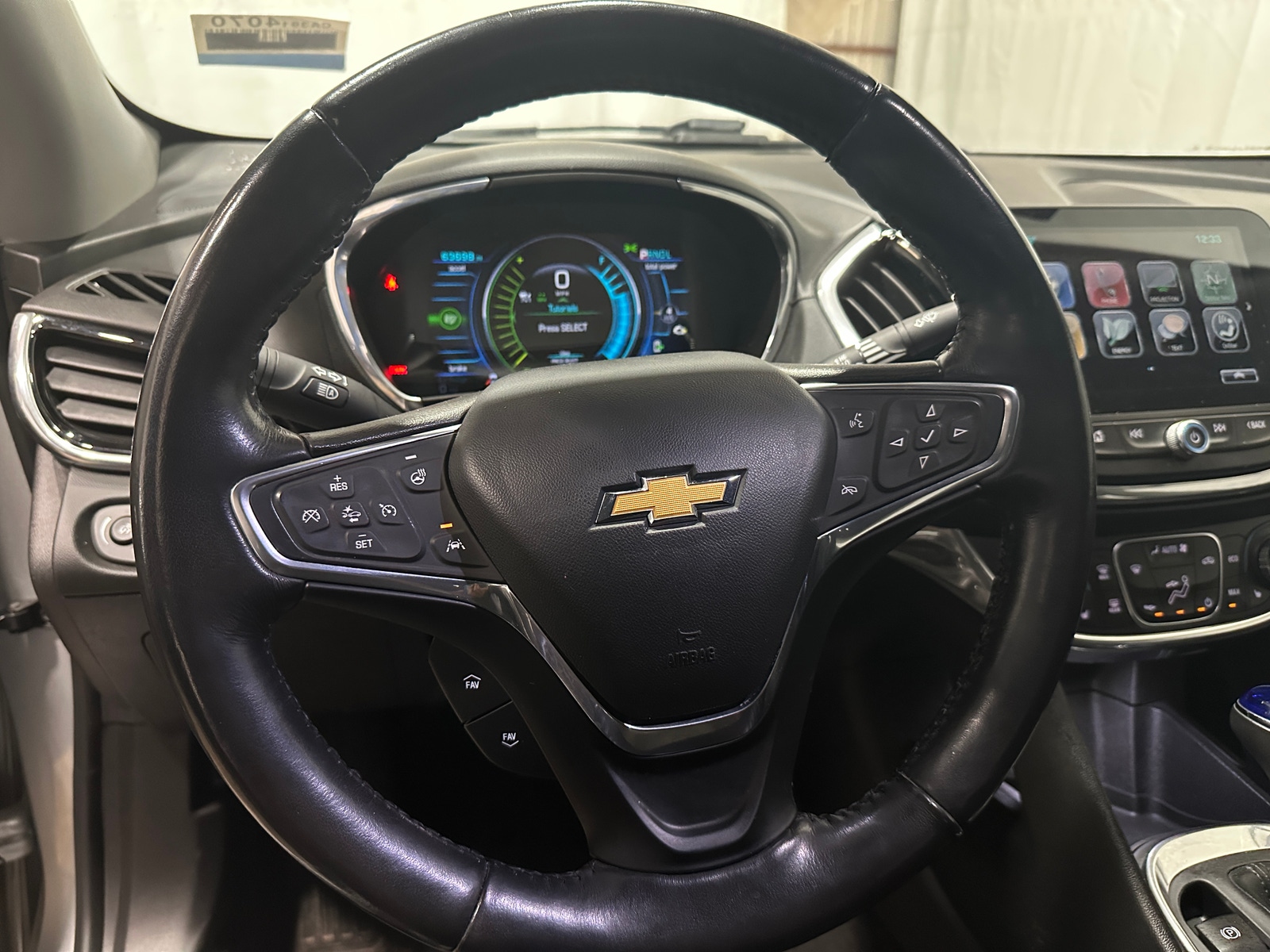 Thumbnail: 2018 Chevrolet Volt - 4