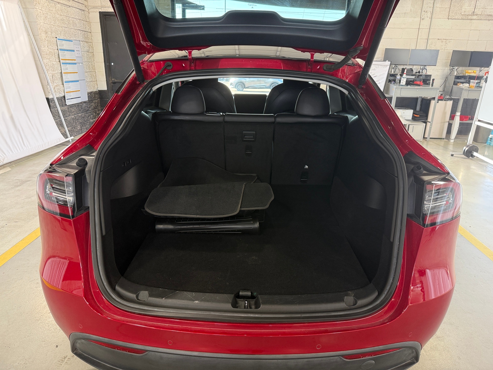 Thumbnail: 2021 Tesla Model Y - 6