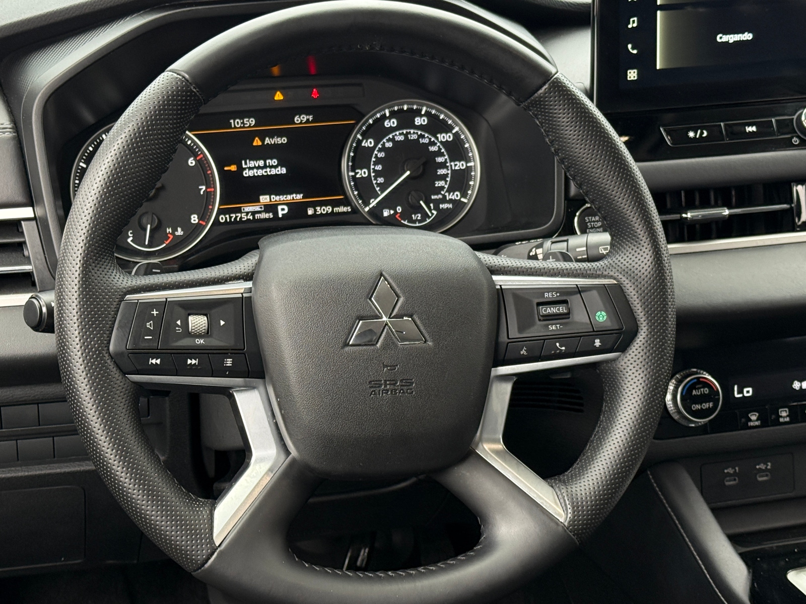 Thumbnail: 2025 Mitsubishi Outlander - 4