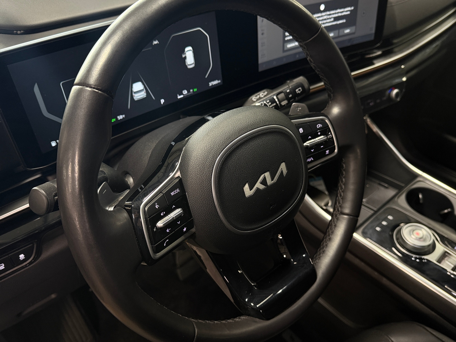 Thumbnail: 2025 Kia Carnival - 4