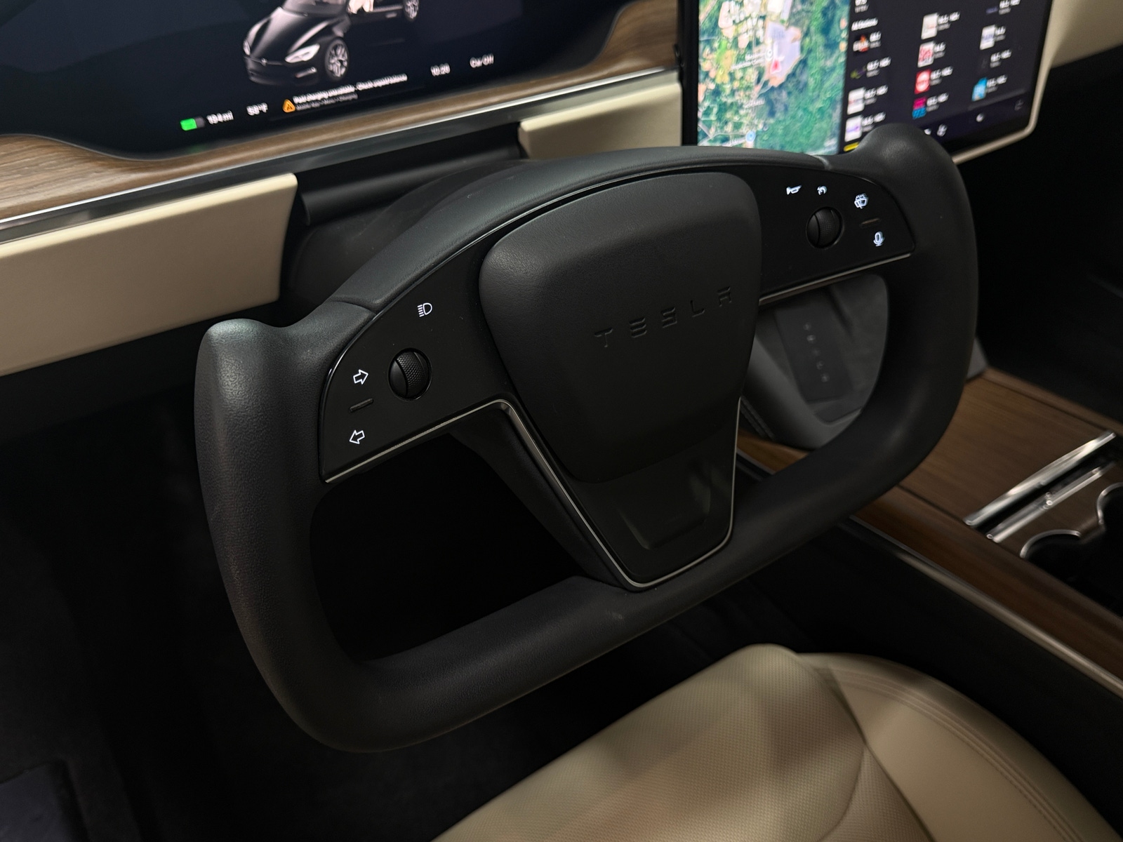 Thumbnail: 2022 Tesla Model S - 4