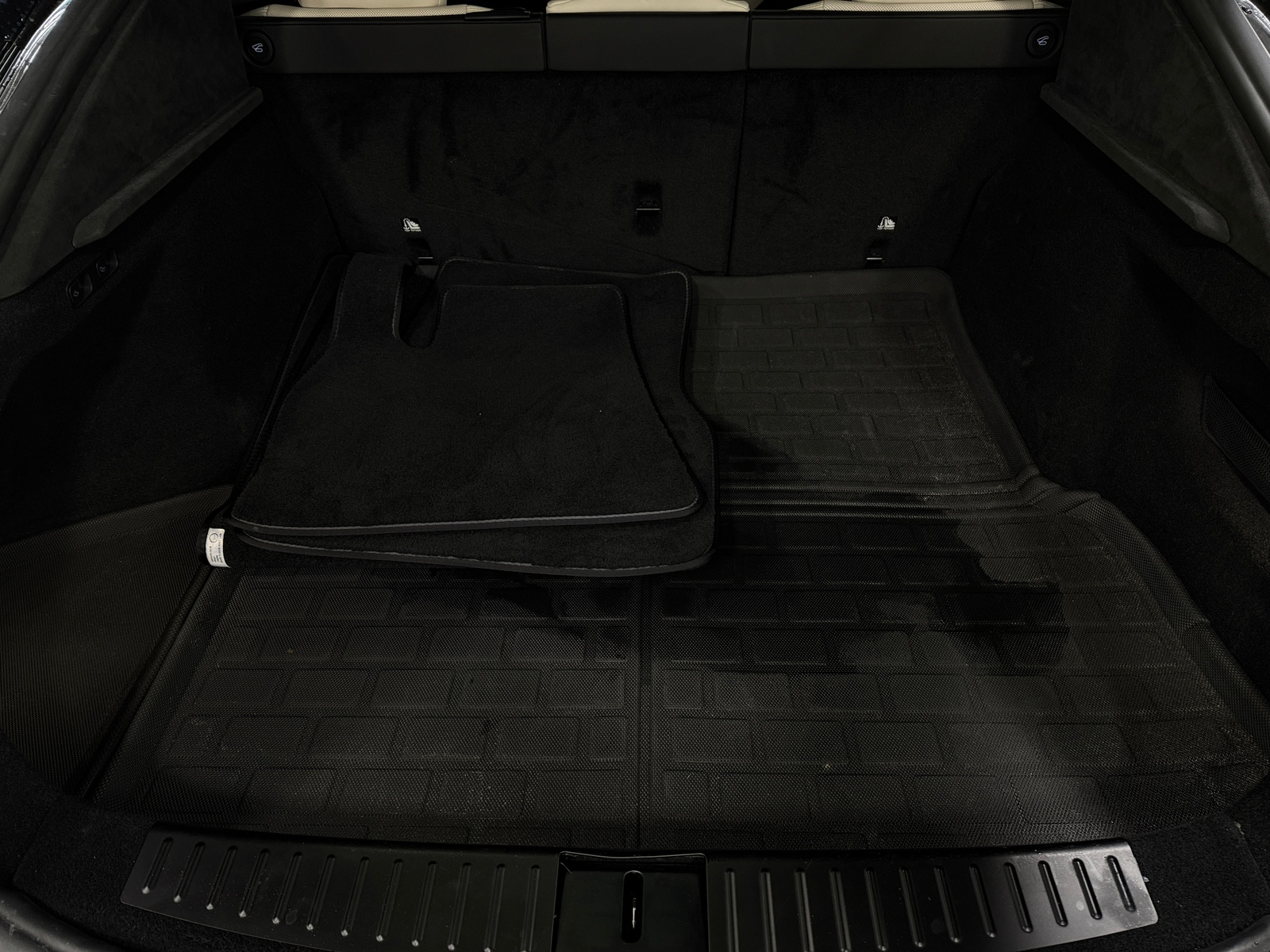 Thumbnail: 2022 Tesla Model S - 6