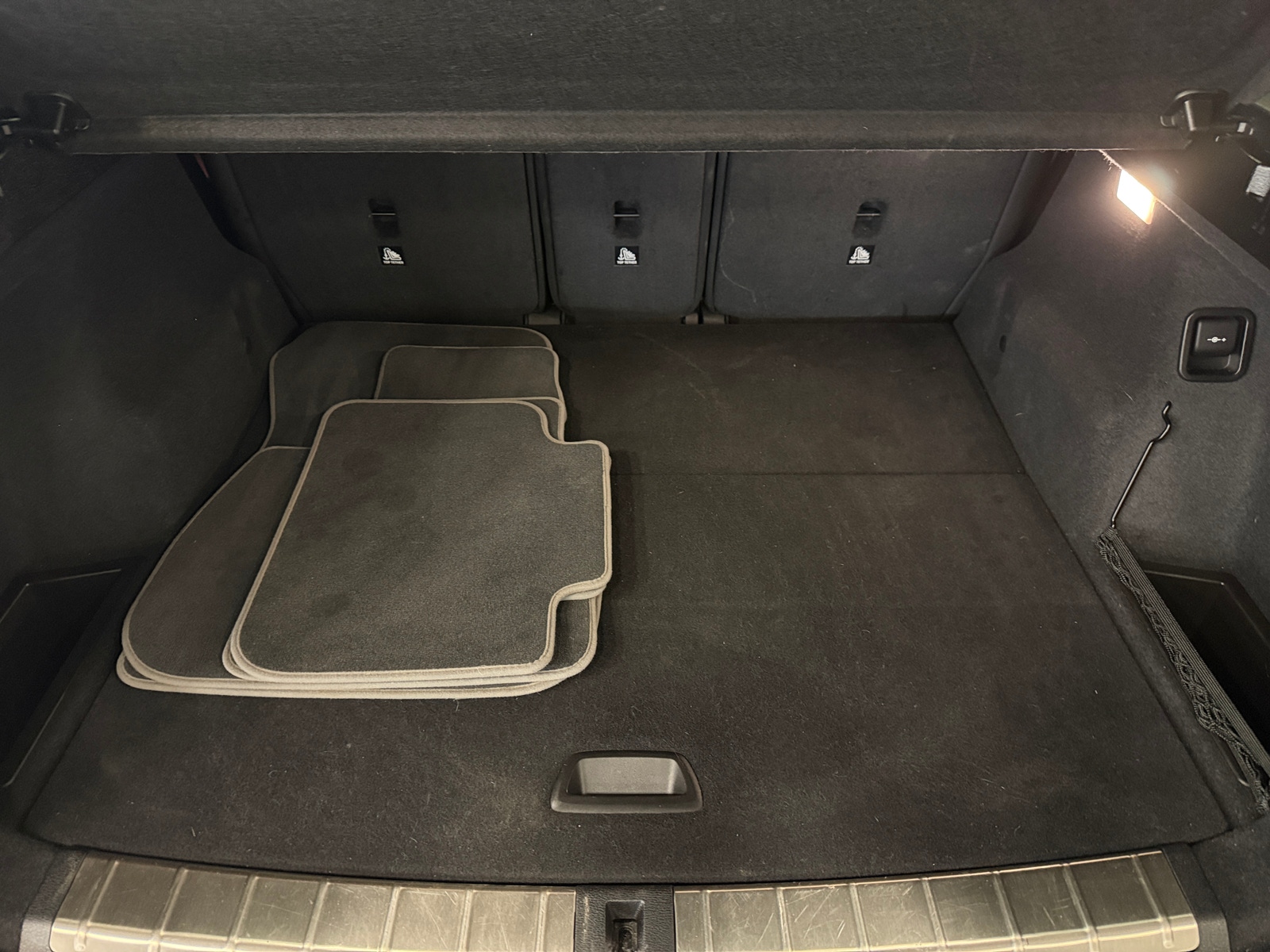 Thumbnail: 2020 BMW X1 - 6