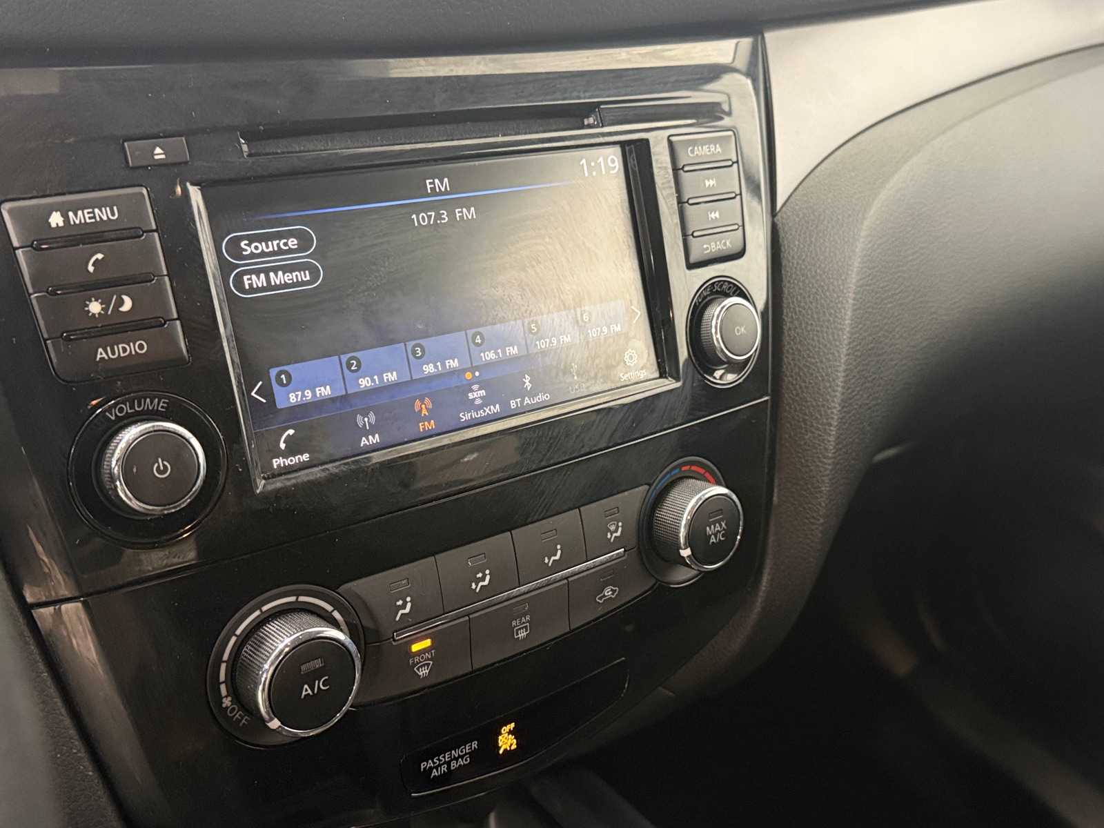 Thumbnail: 2022 Nissan Rogue Sport - 4