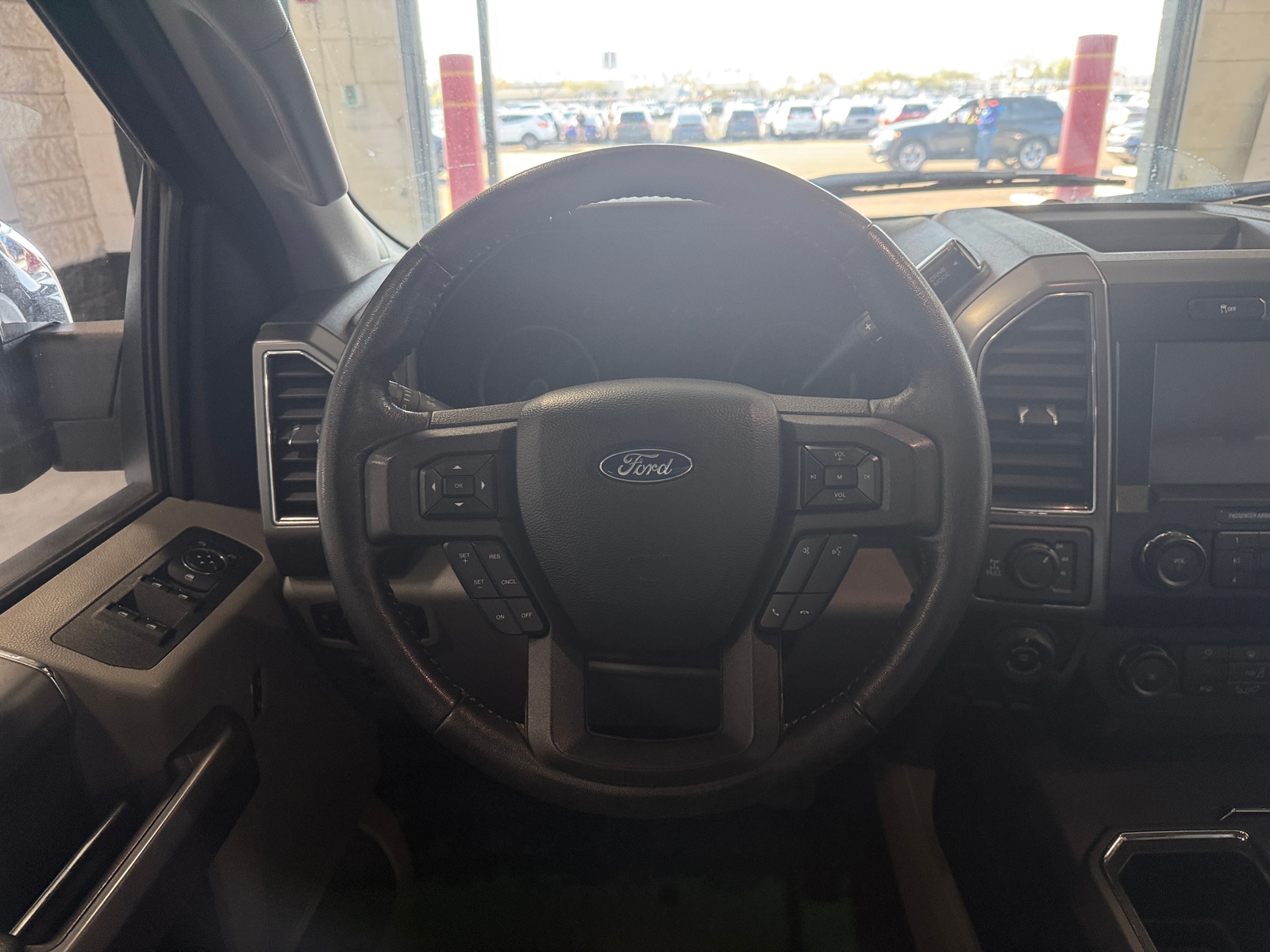 Thumbnail: 2020 Ford Econoline - 5