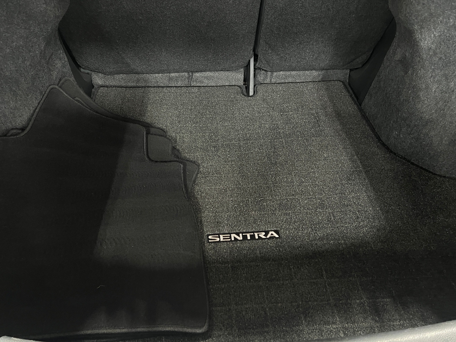 Thumbnail: 2019 Nissan Sentra - 7