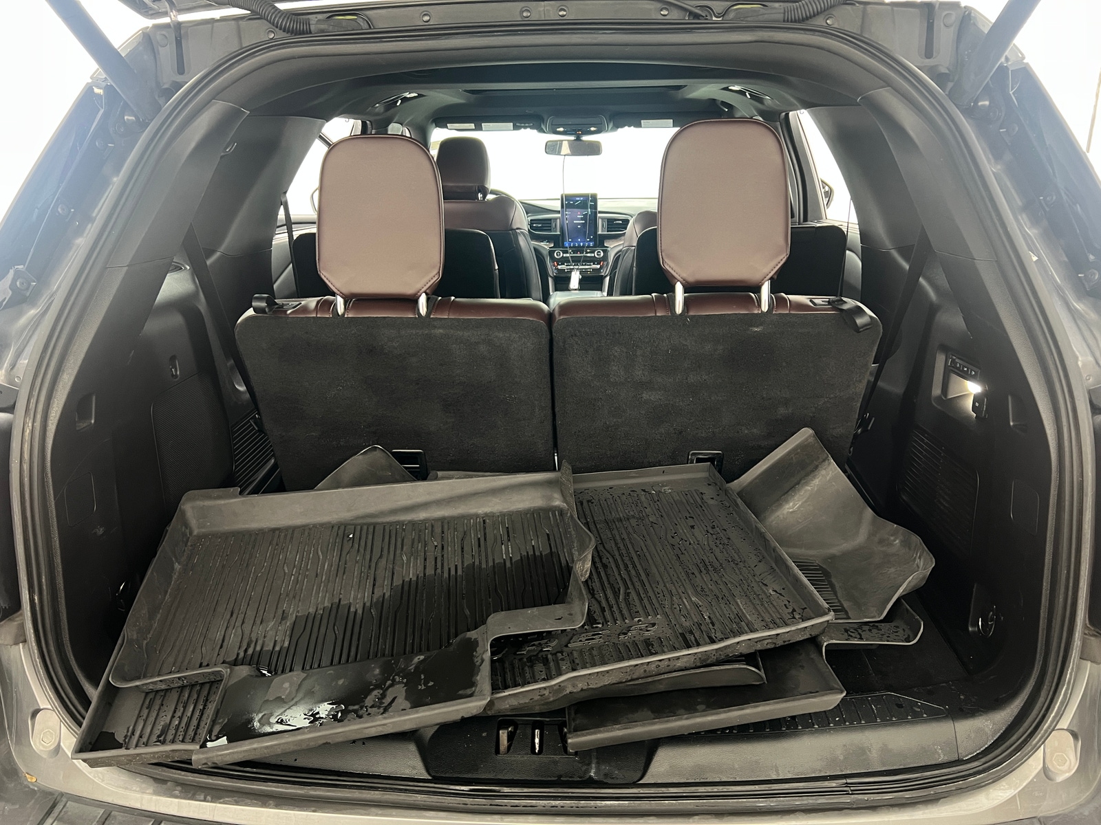 Thumbnail: 2021 Ford Explorer - 6