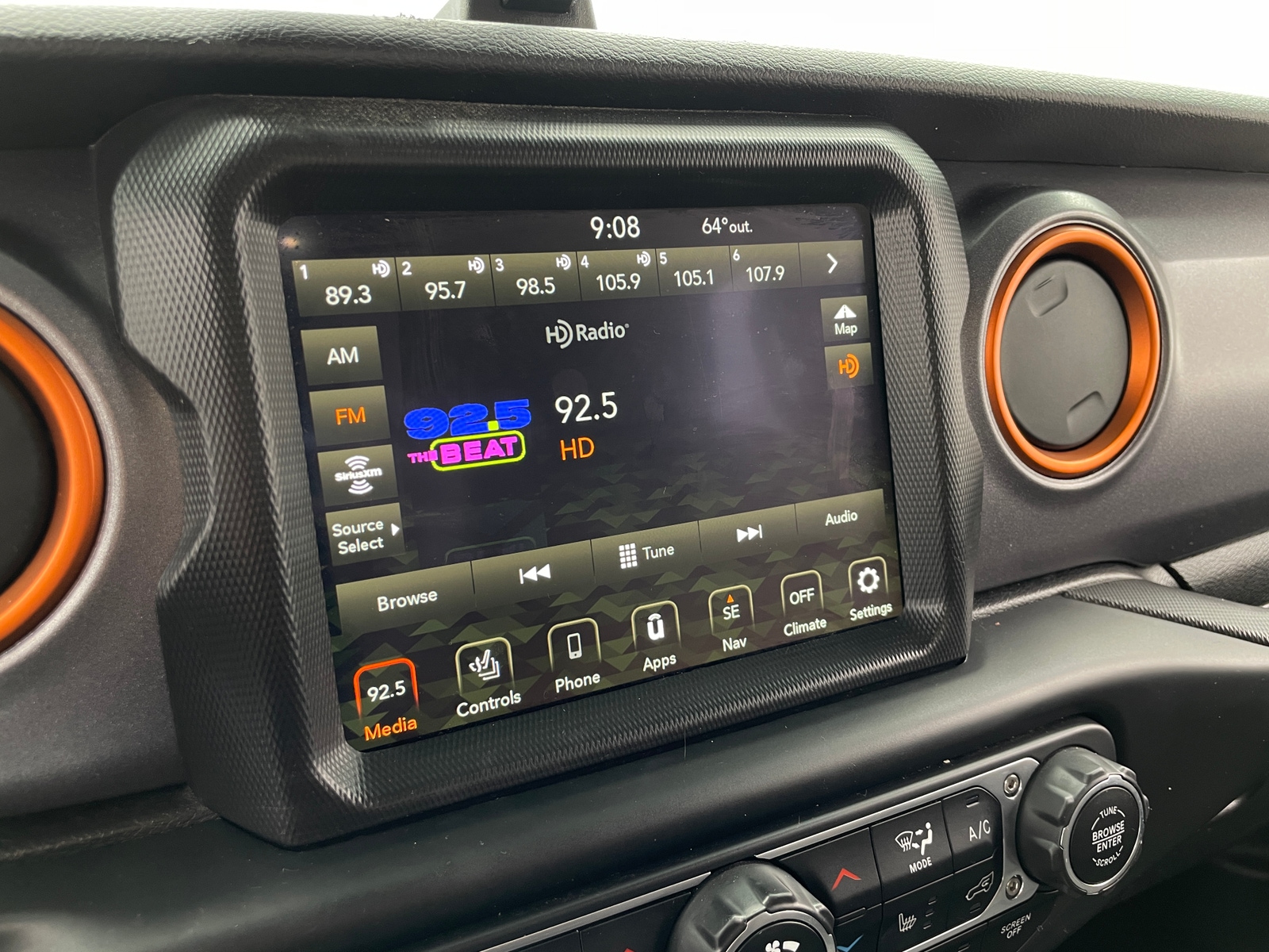 Thumbnail: 2022 Jeep Gladiator - 4