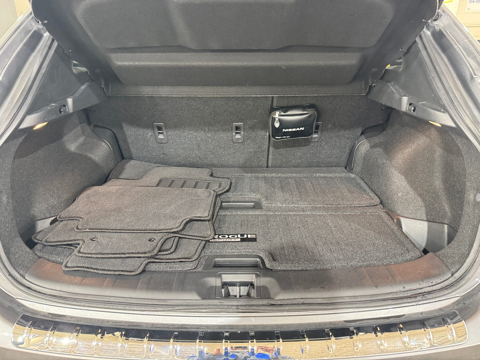 Thumbnail: 2021 Nissan Rogue Sport - 7