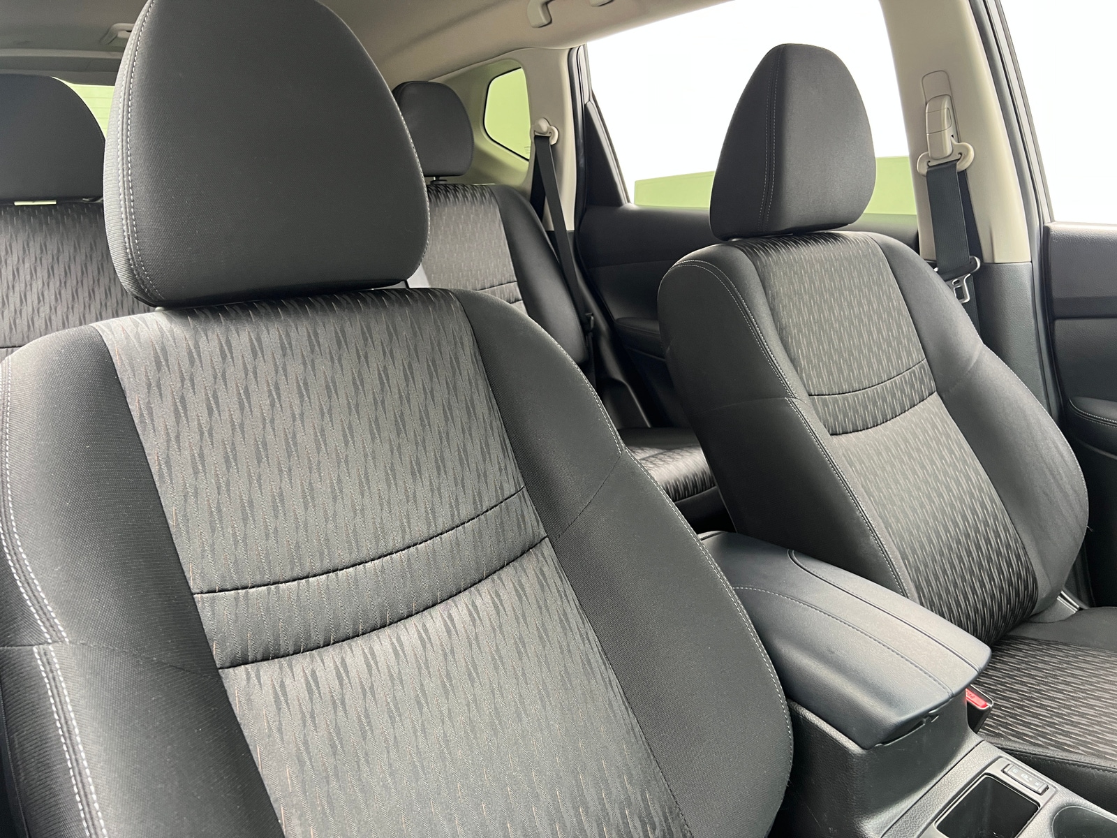 Thumbnail: 2018 Nissan Rogue - 2