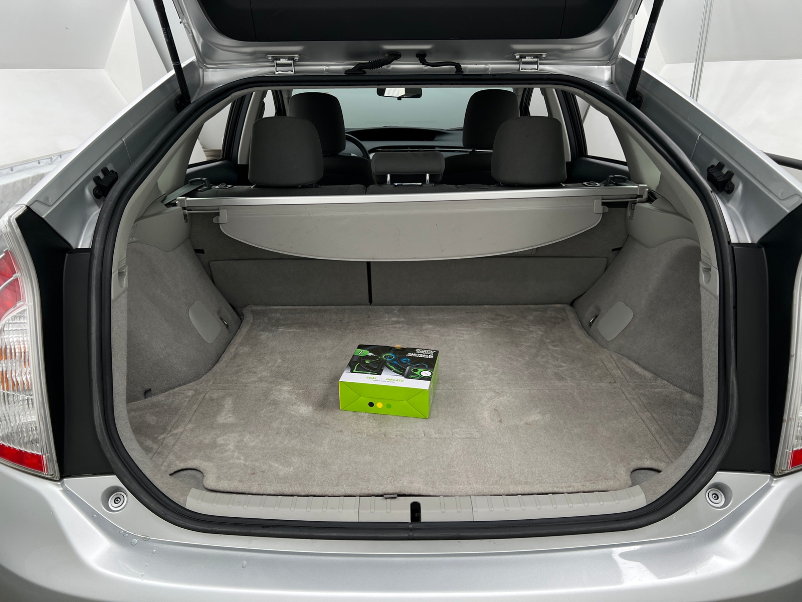 Thumbnail: 2013 Toyota Prius - 7