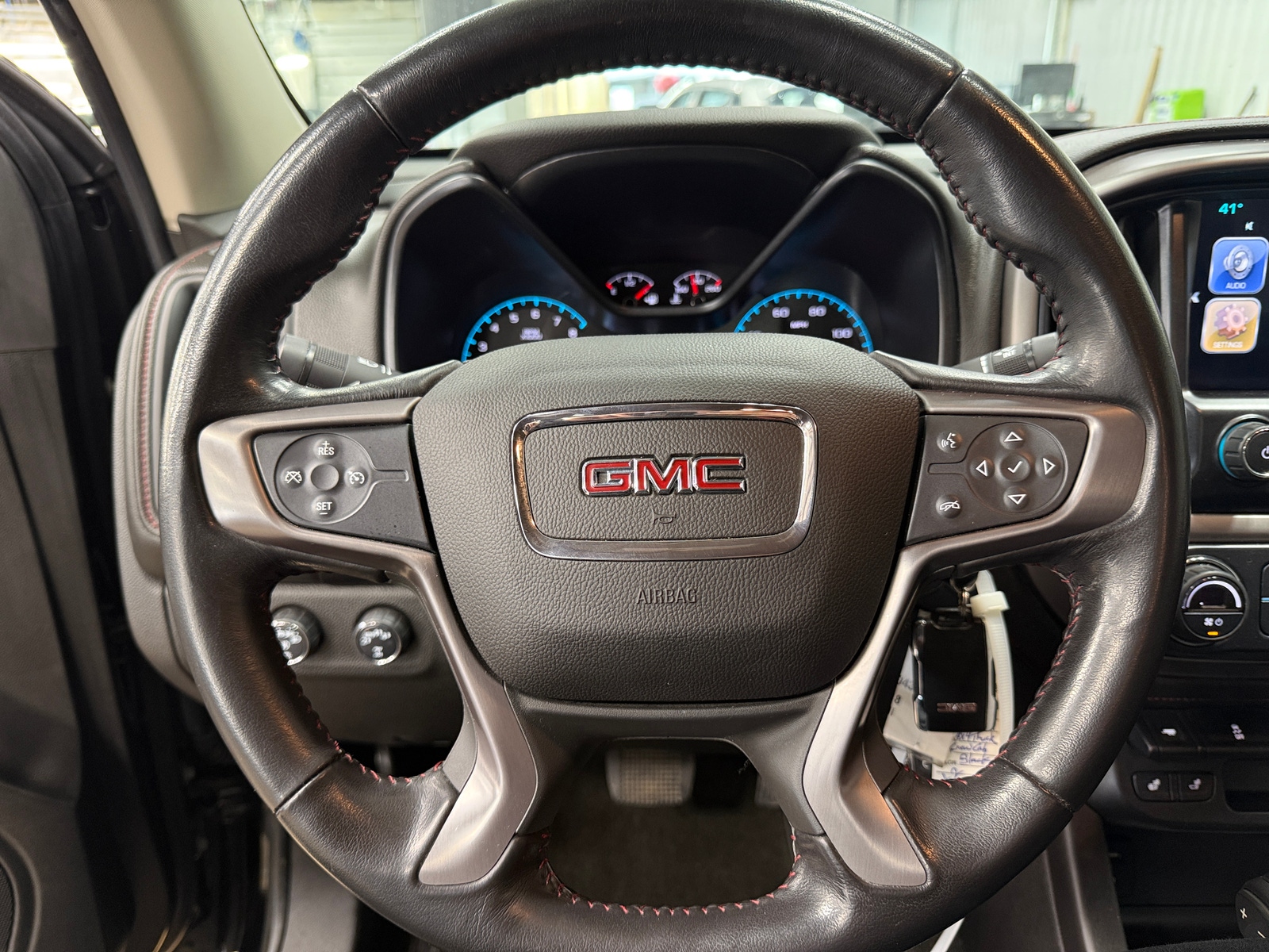 Thumbnail: 2018 GMC Canyon - 5