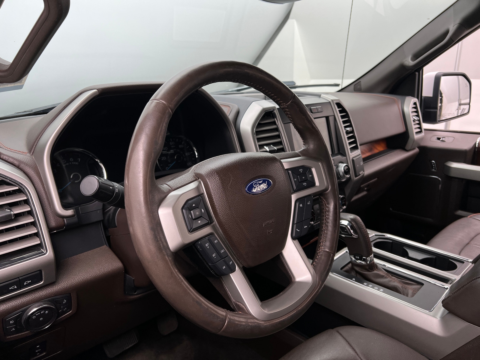 Thumbnail: 2017 Ford Econoline - 4