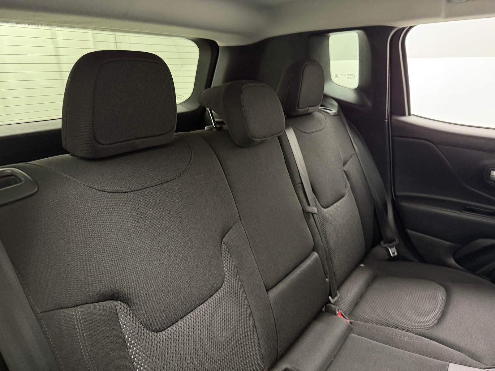 Thumbnail: 2020 Jeep Renegade - 6