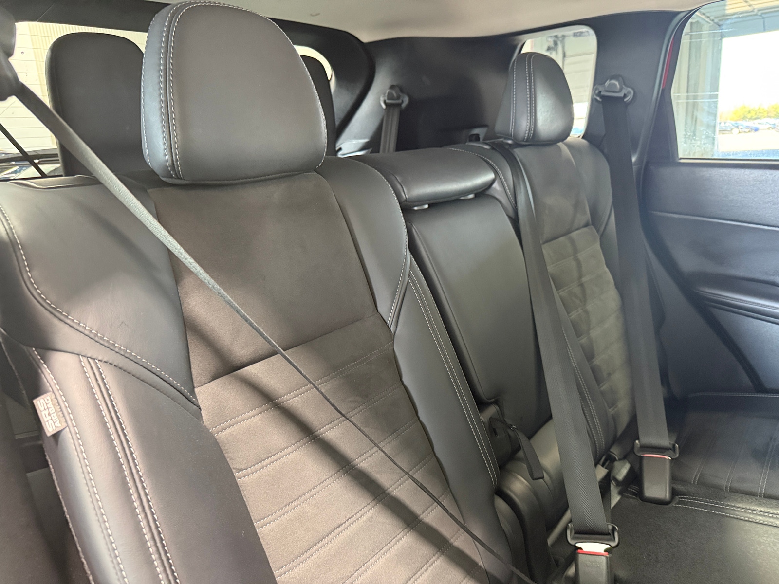 Thumbnail: 2024 Mitsubishi Outlander - 5