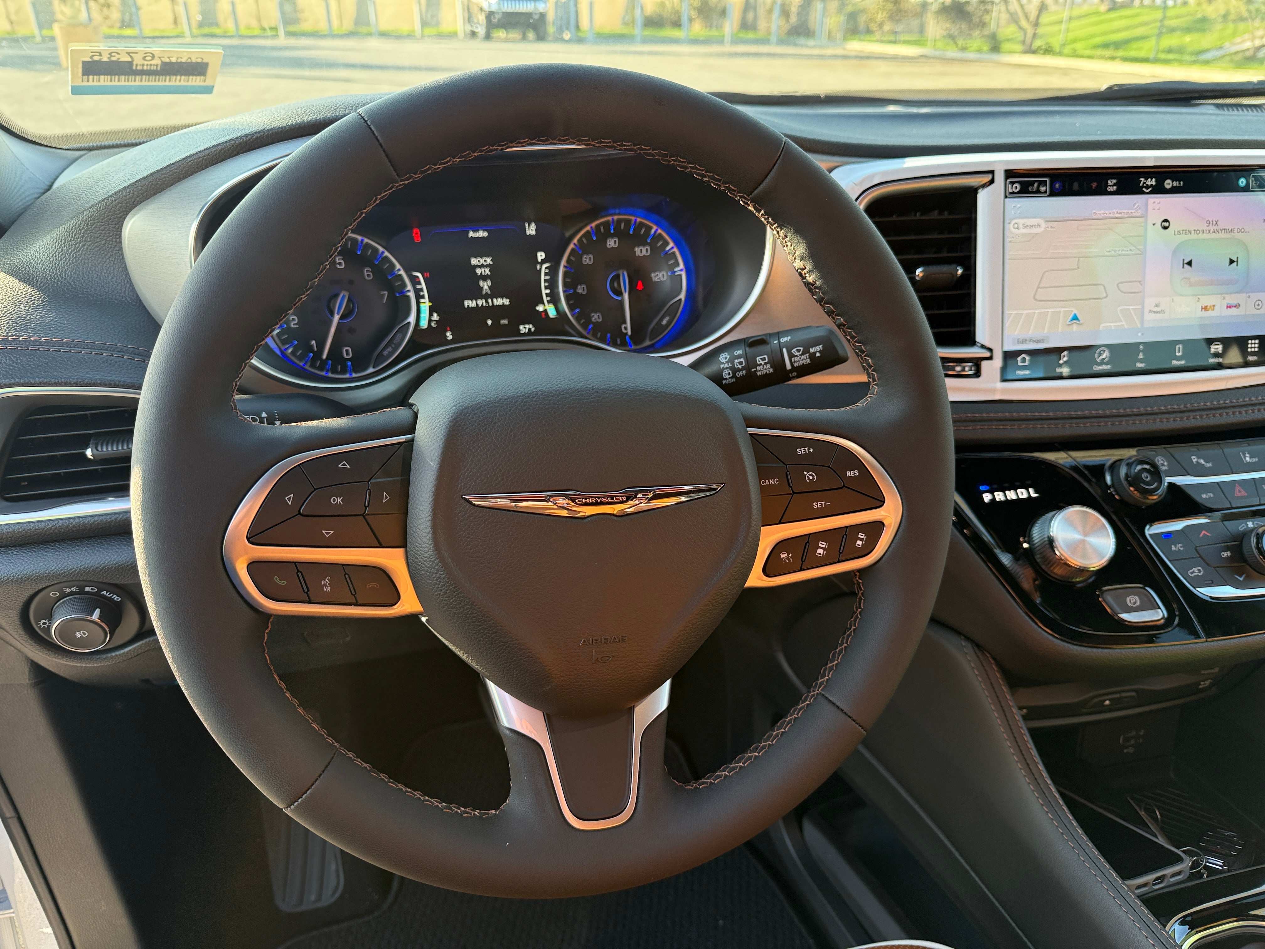2026 Chrysler Pacifica Pinnacle's photo