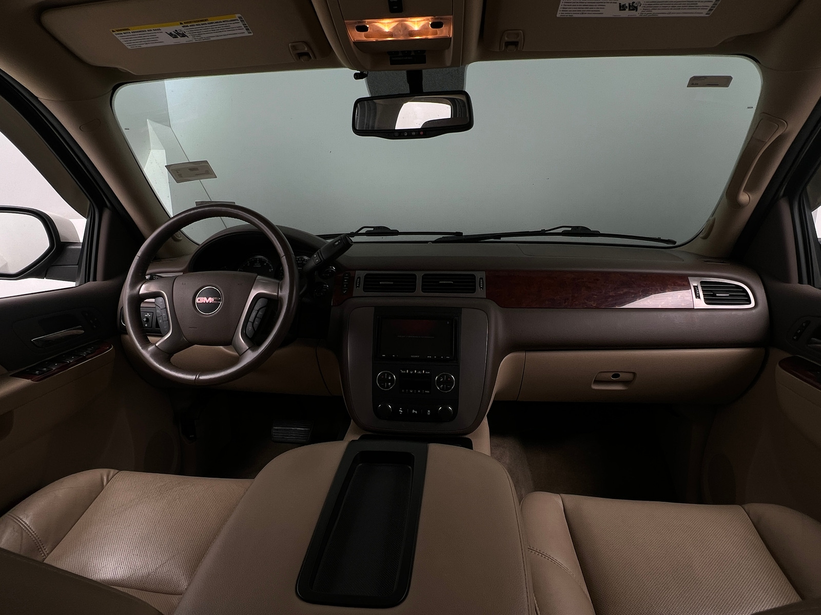 Thumbnail: 2014 GMC Yukon - 2