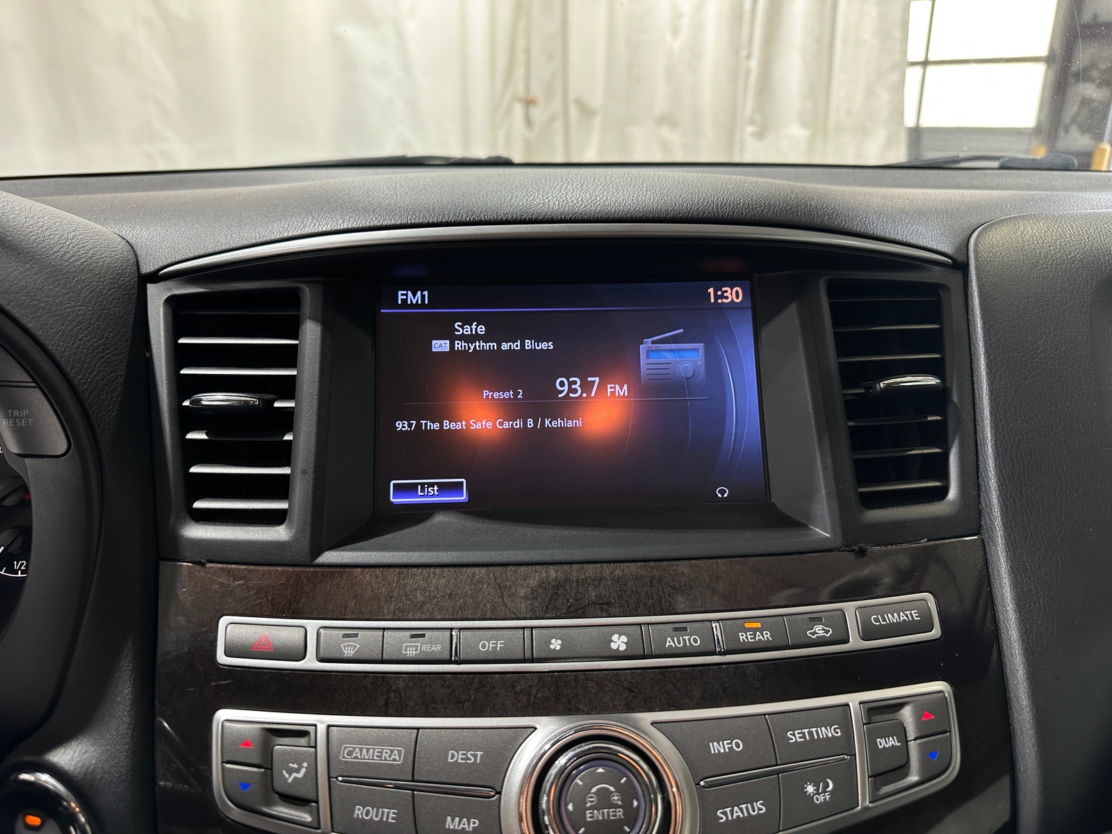 Thumbnail: 2014 INFINITI QX60 - 3