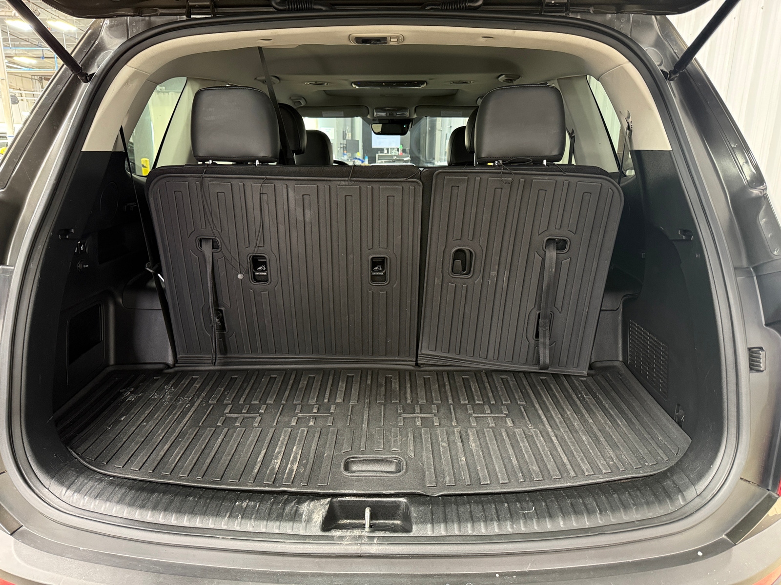 Thumbnail: 2020 Kia Telluride - 6