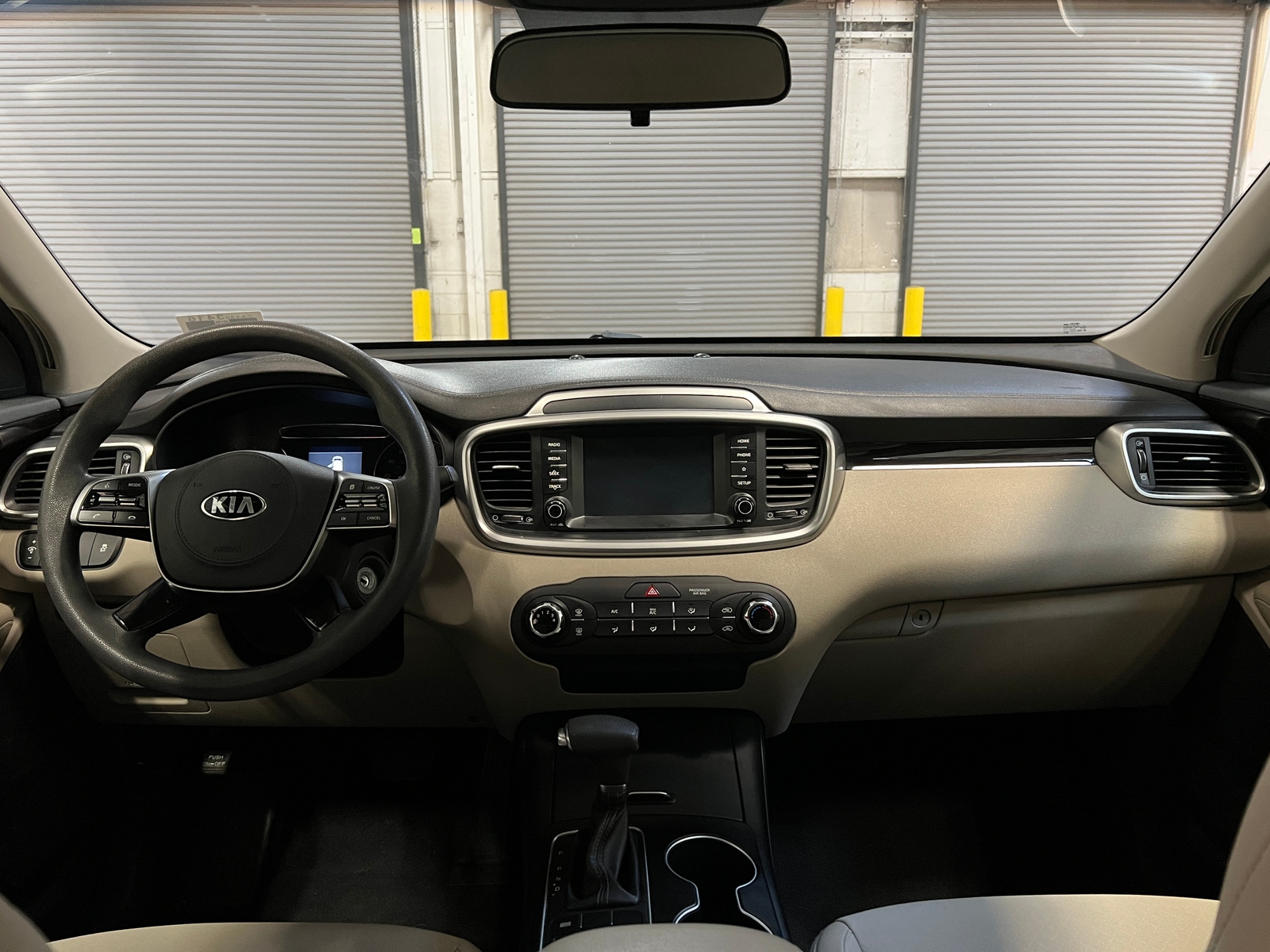 Thumbnail: 2019 Kia Sorento - 3