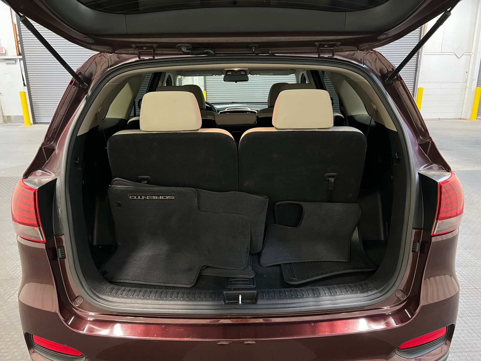 Thumbnail: 2019 Kia Sorento - 7