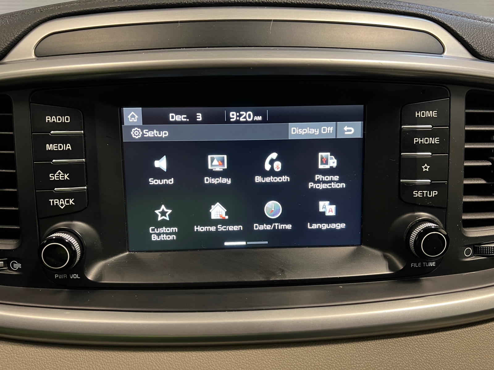 Thumbnail: 2019 Kia Sorento - 4