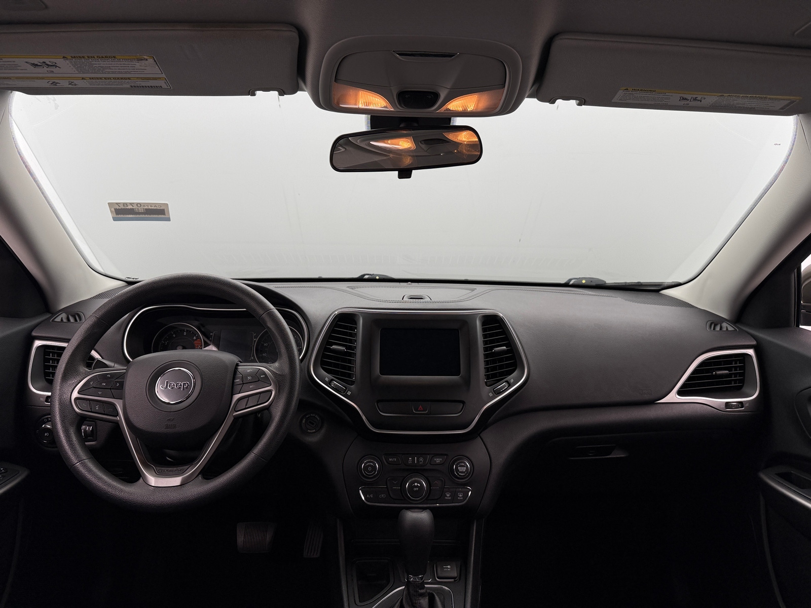 Thumbnail: 2019 Jeep Cherokee - 3