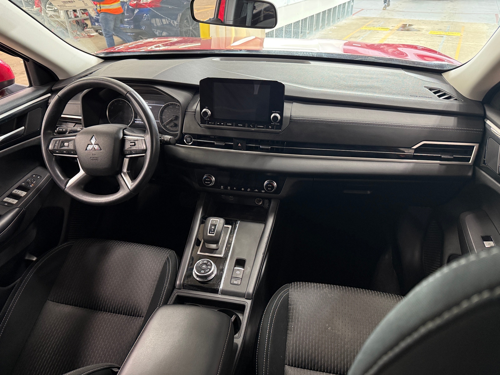 Thumbnail: 2022 Mitsubishi Outlander - 3